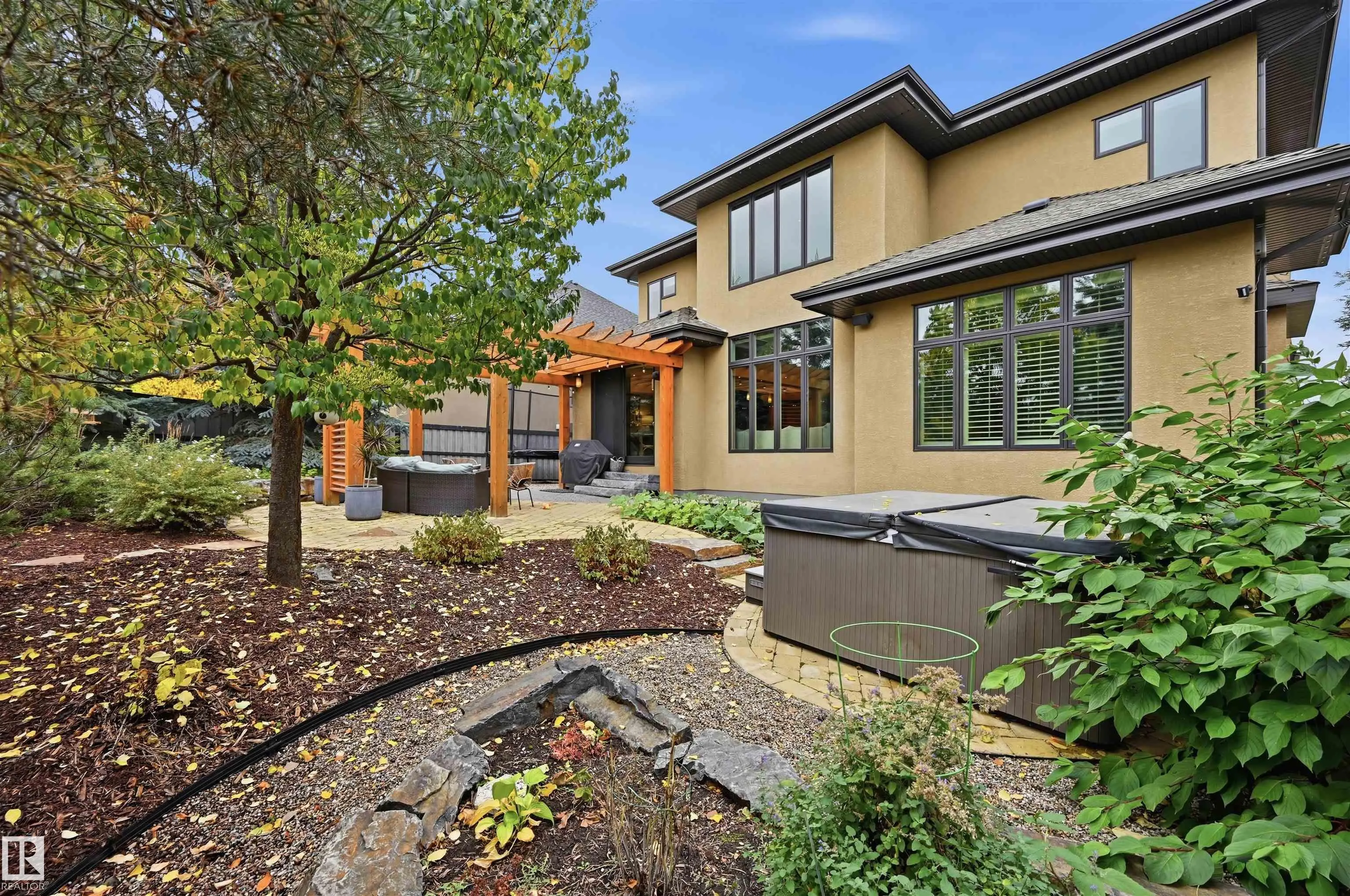 2446 MARTELL Crescent