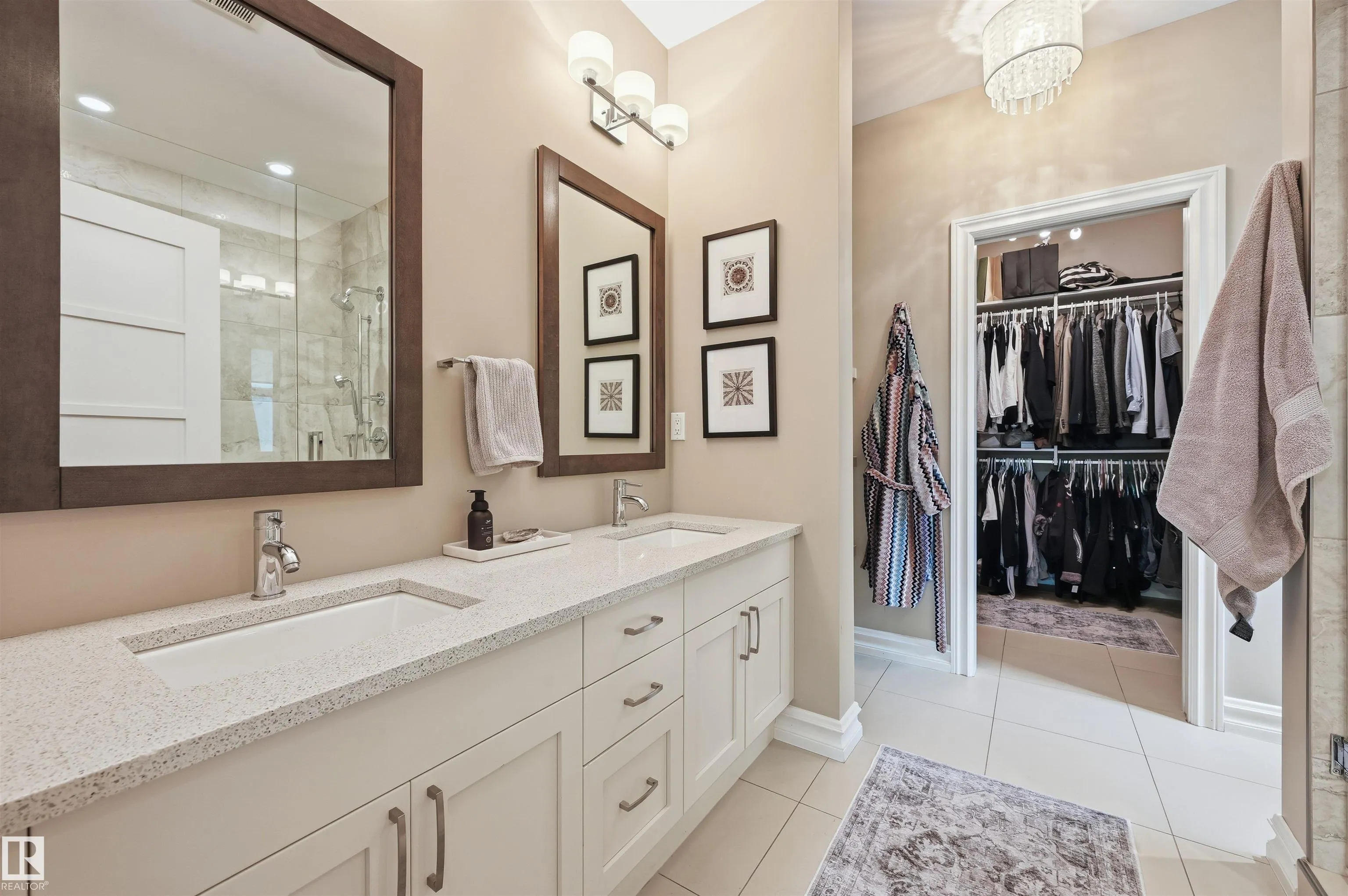 2446 MARTELL Crescent