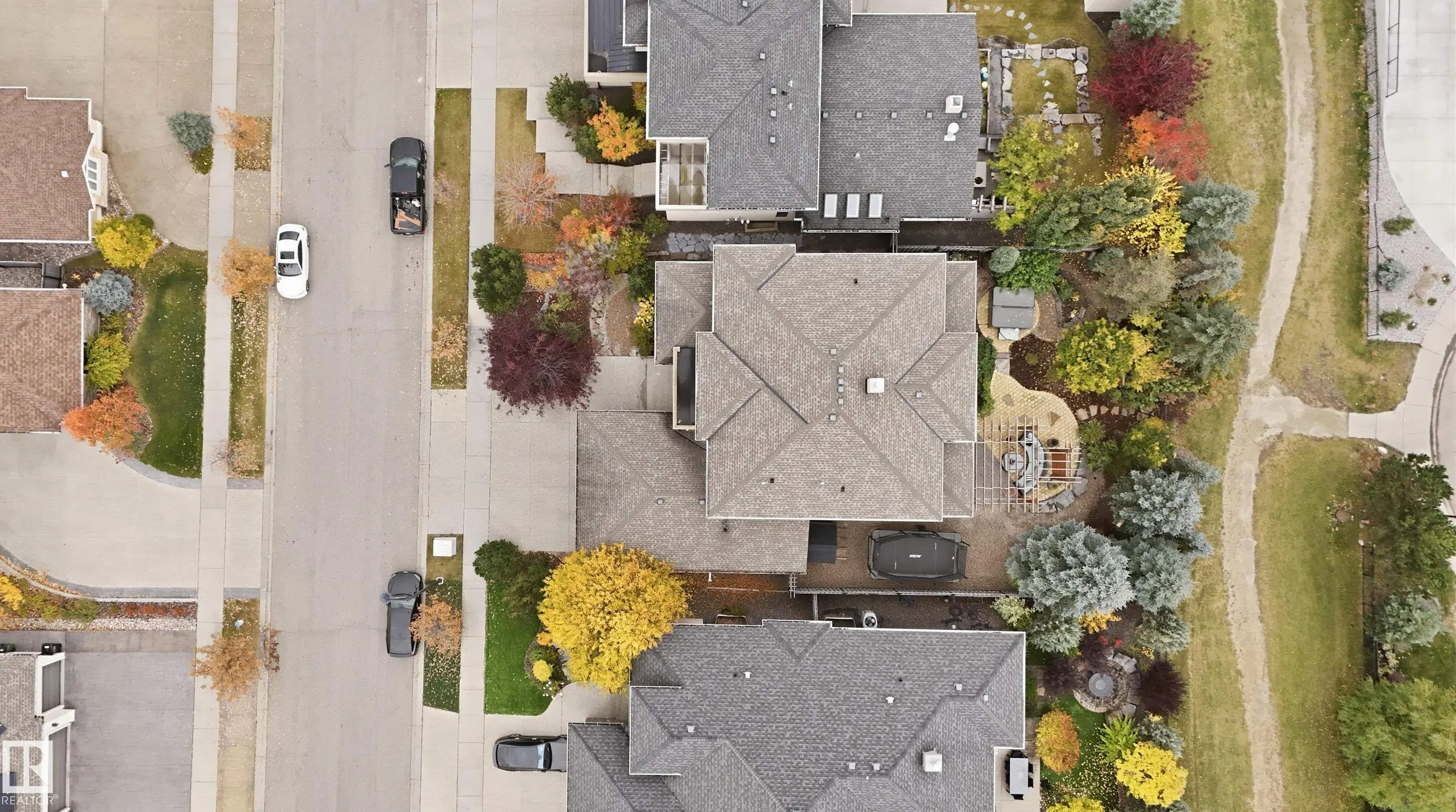 2446 MARTELL Crescent