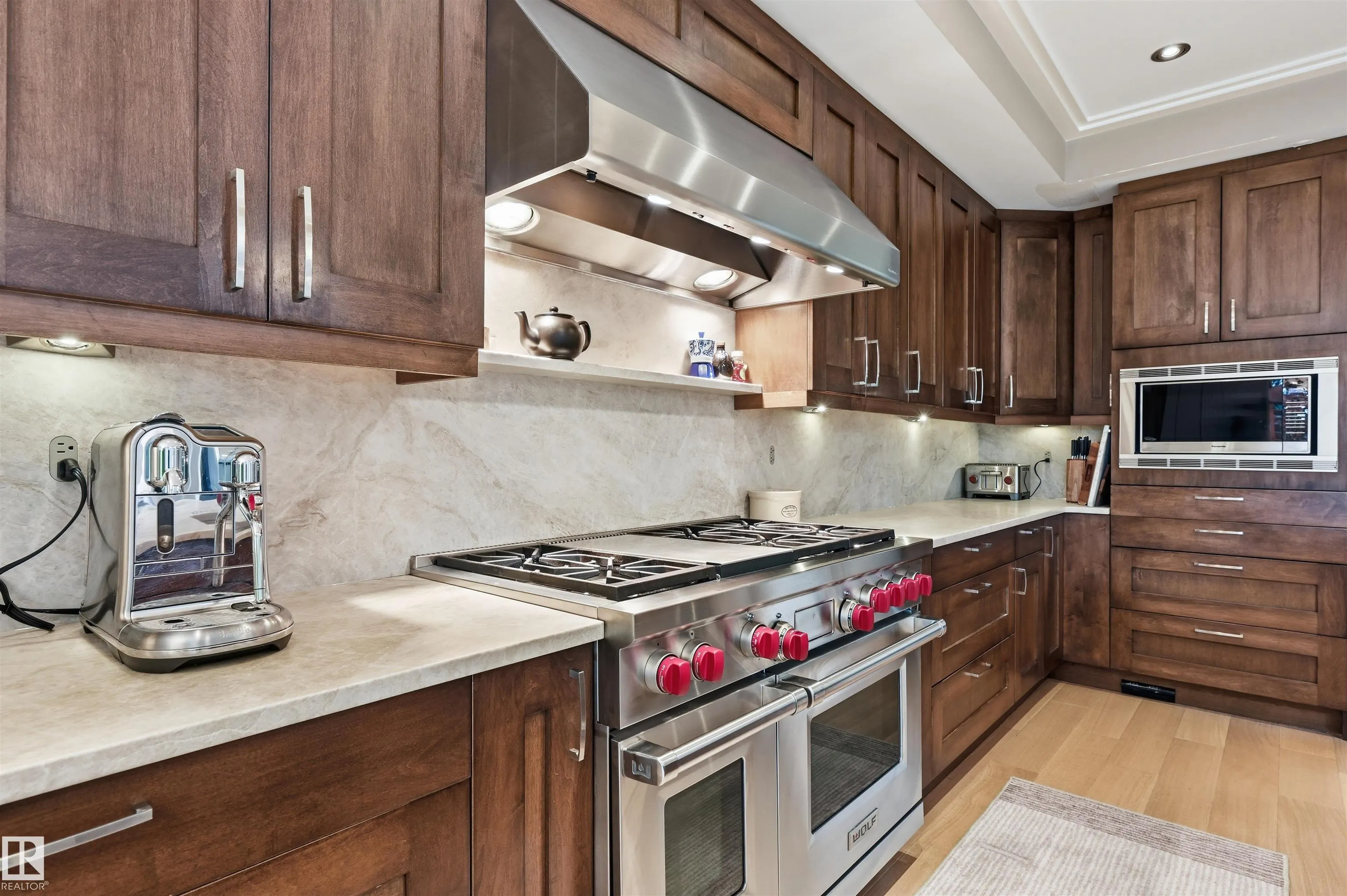 2446 MARTELL Crescent