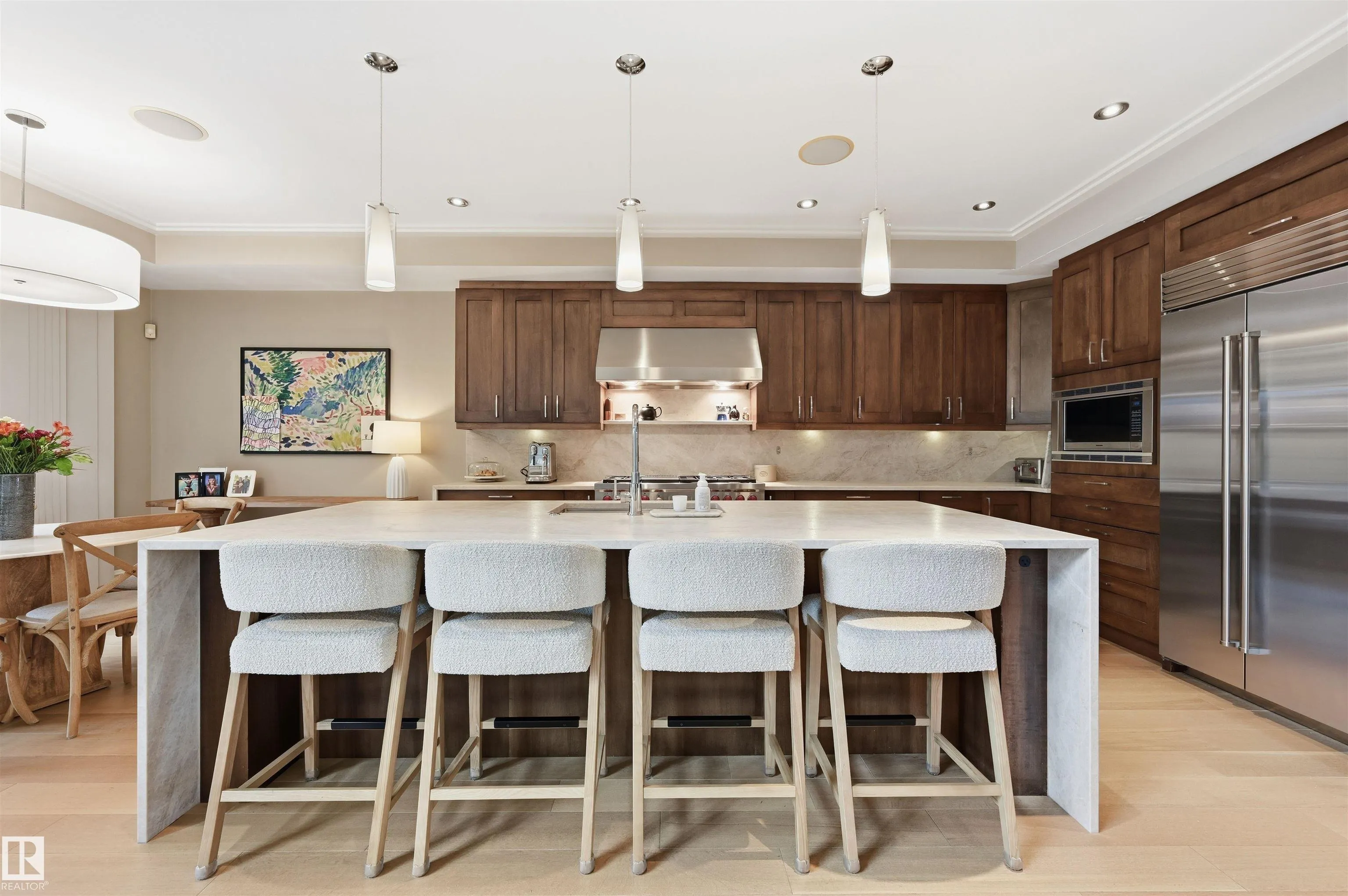 2446 MARTELL Crescent