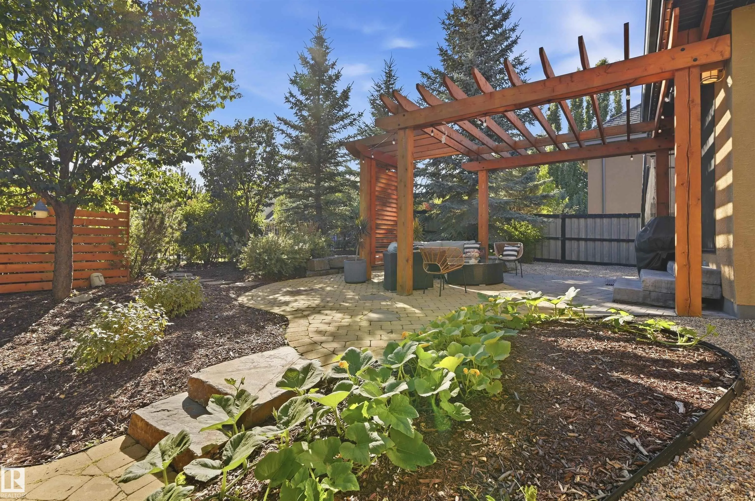 2446 MARTELL Crescent