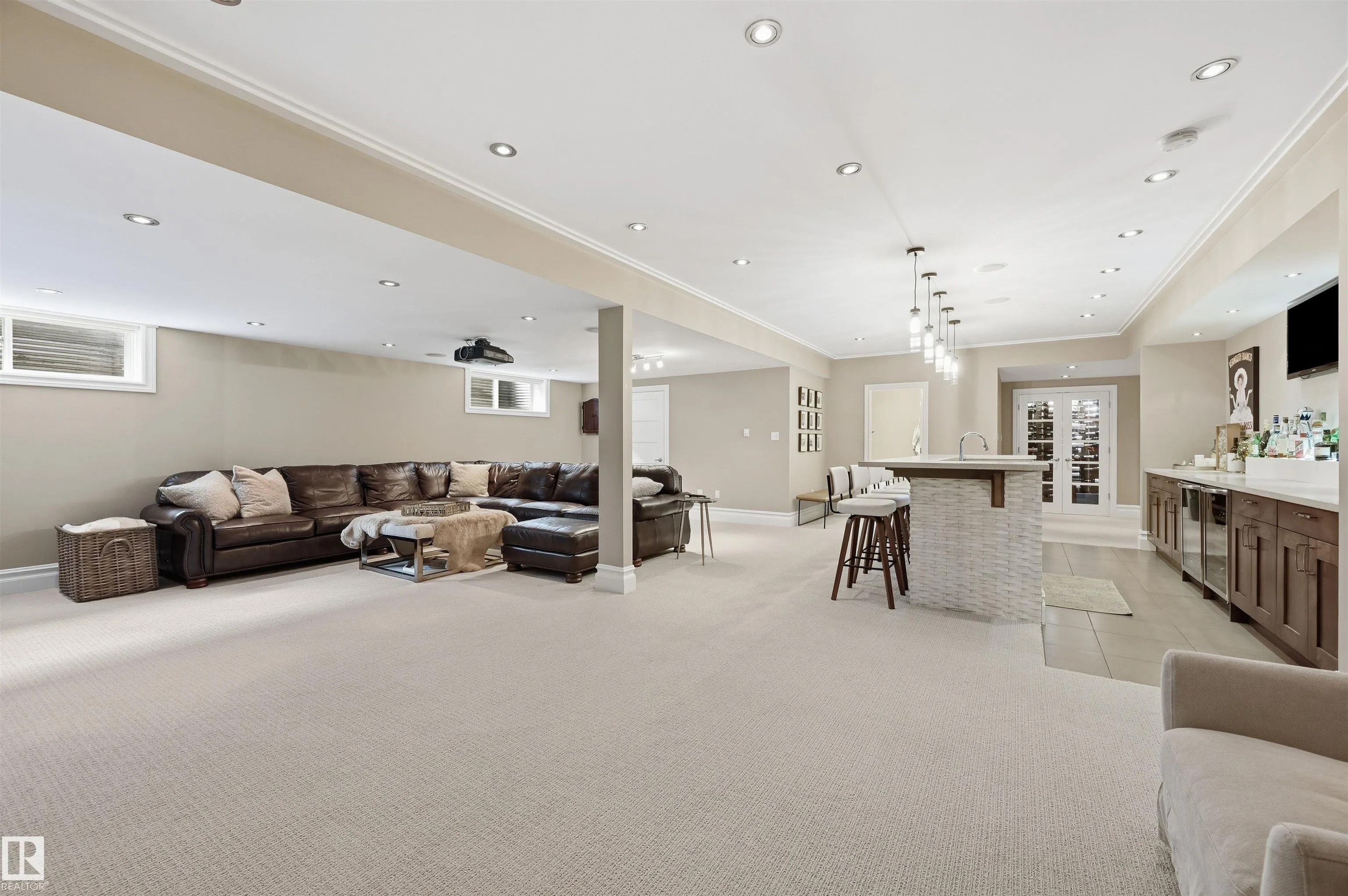 2446 MARTELL Crescent