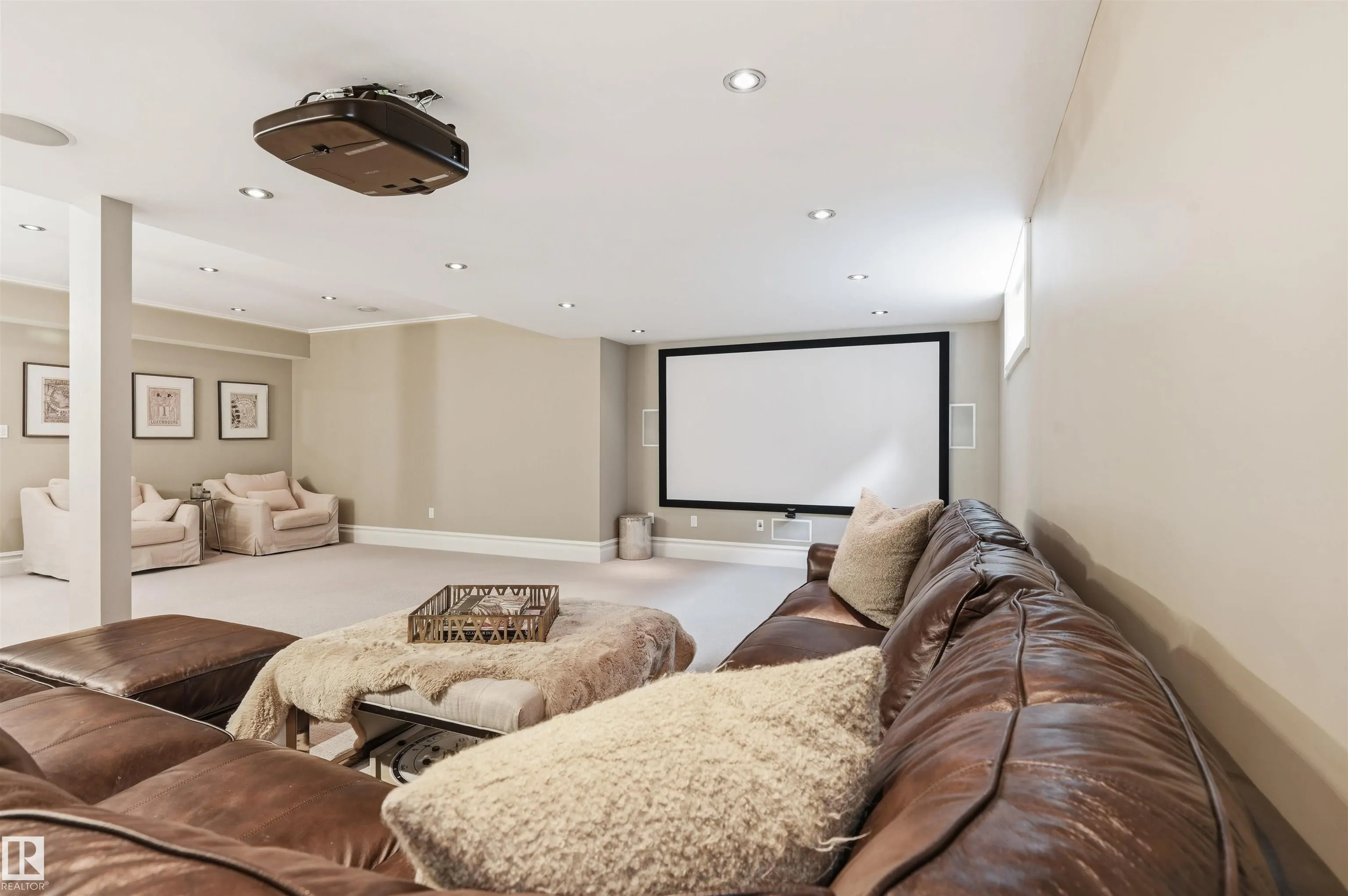 2446 MARTELL Crescent