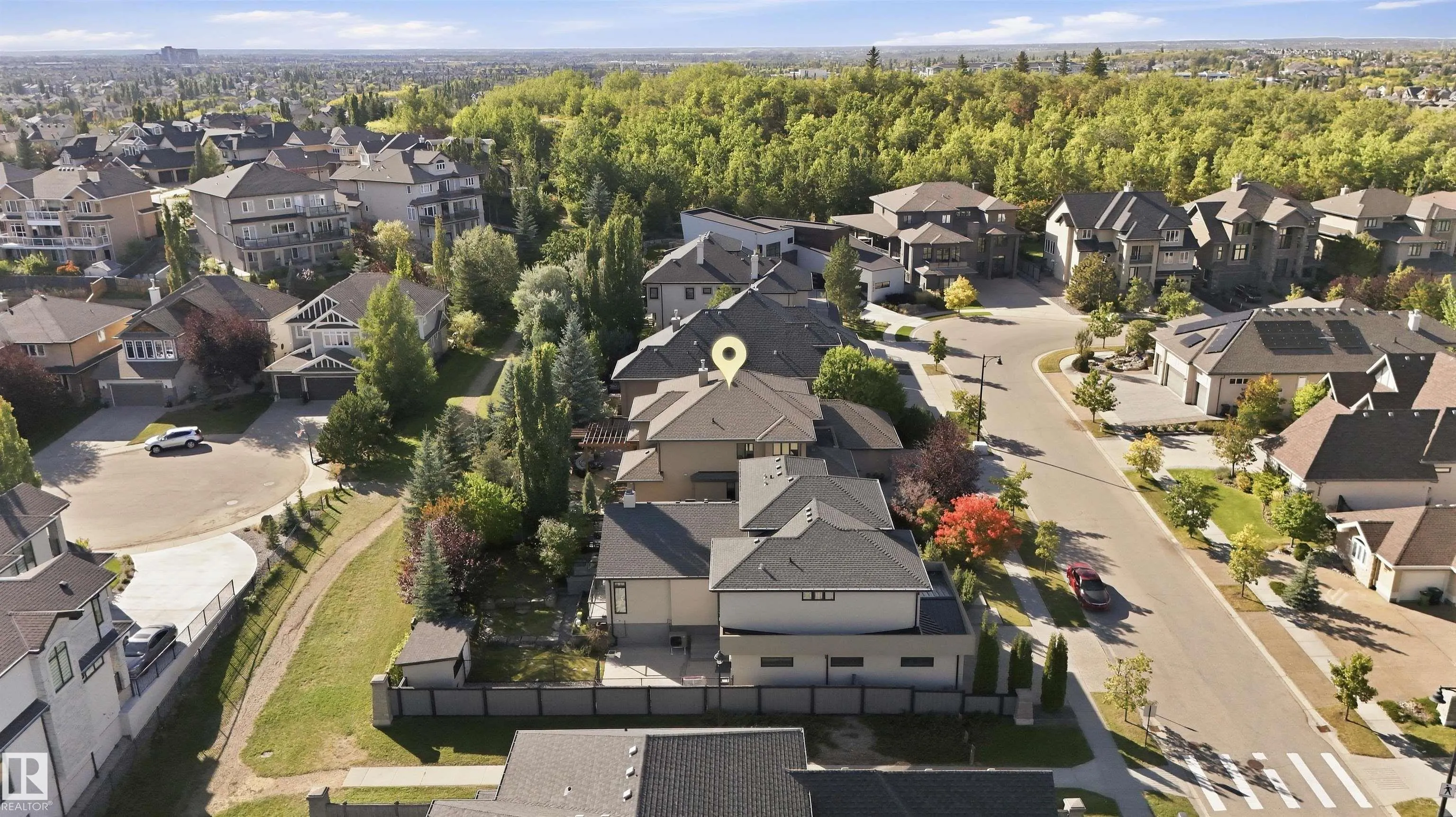 2446 MARTELL Crescent