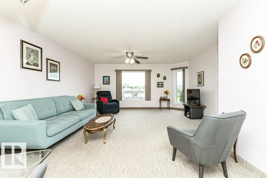 9926 100 Avenue