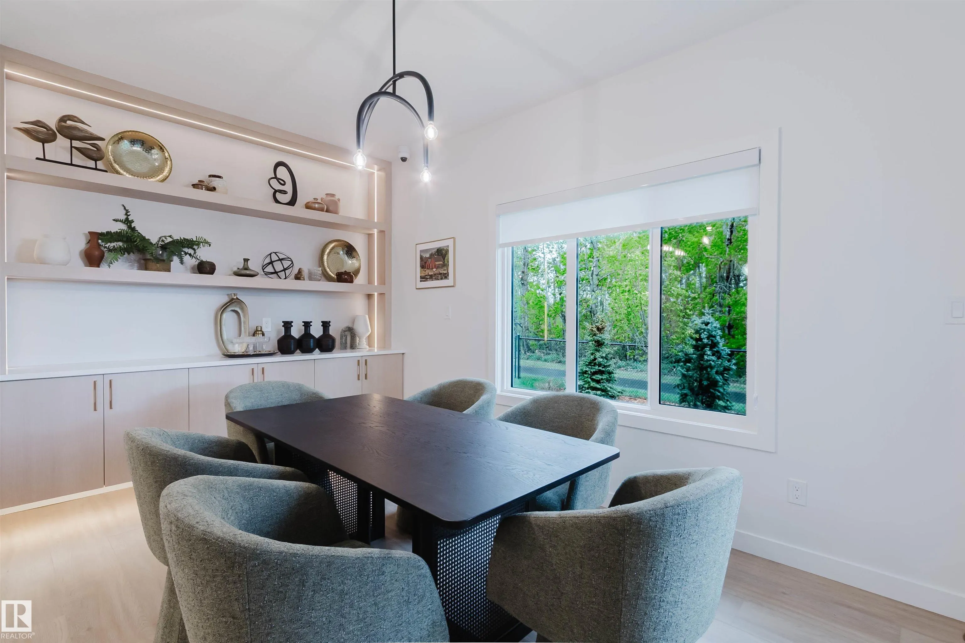 957 Elderberry Landing
