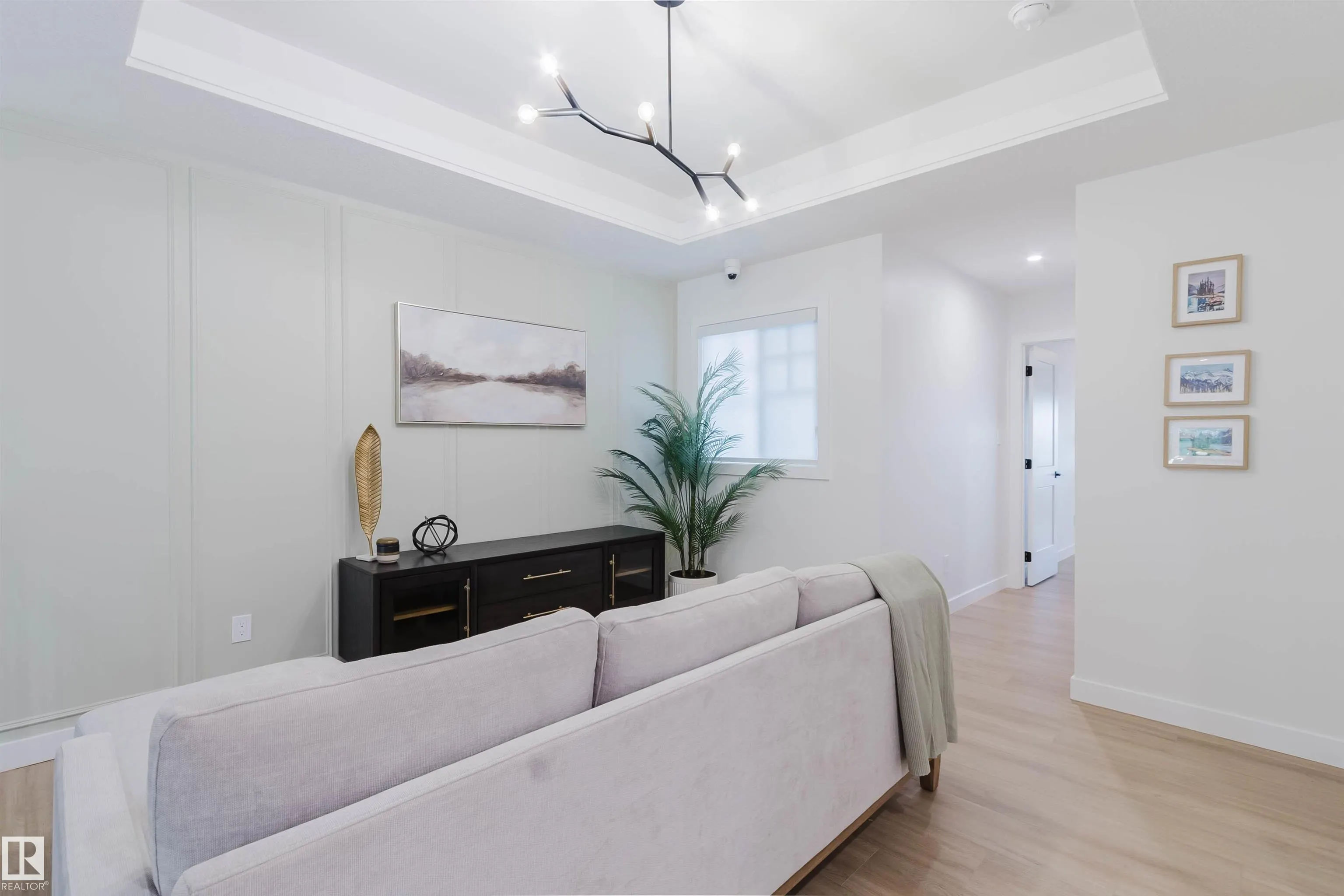 957 Elderberry Landing