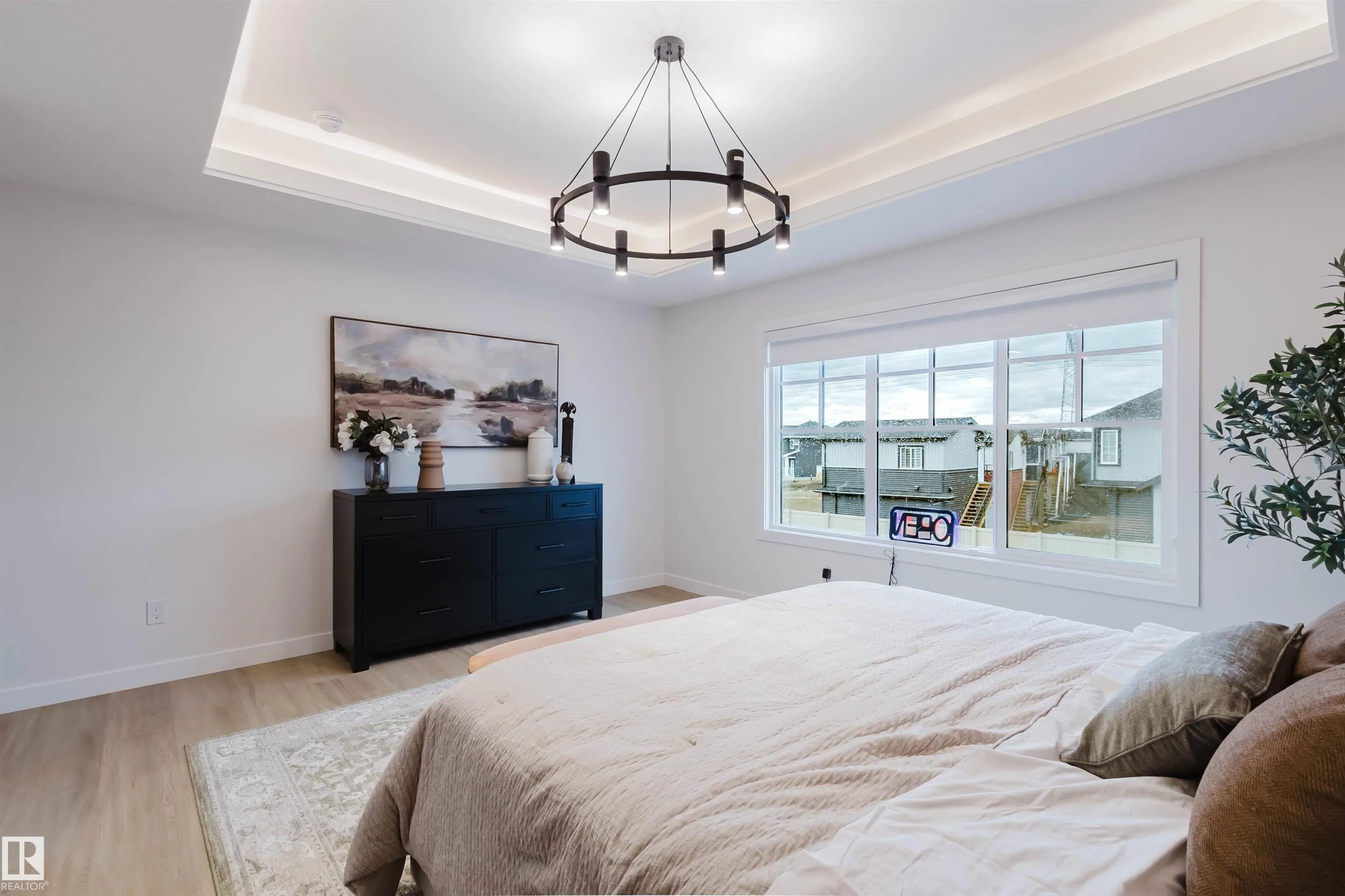 957 Elderberry Landing