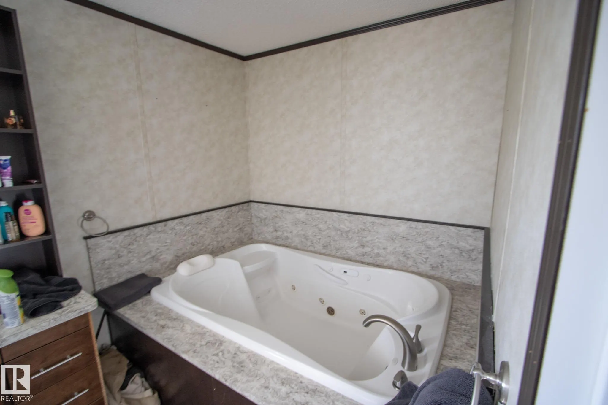 11211 Twp Rd 611