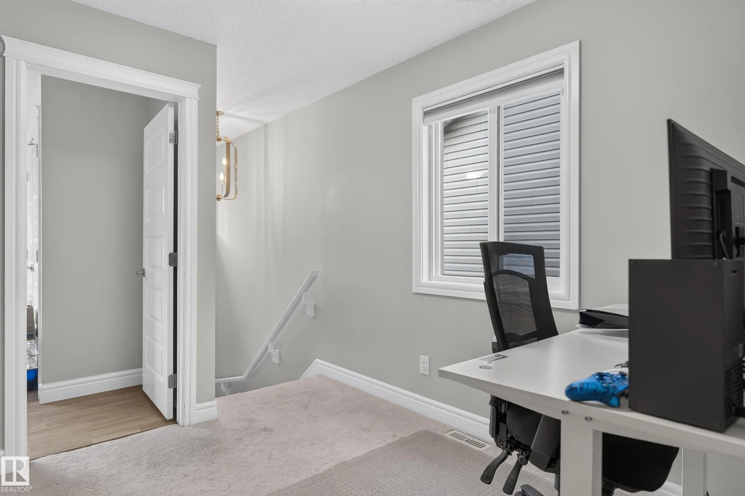 1391 Starling Drive