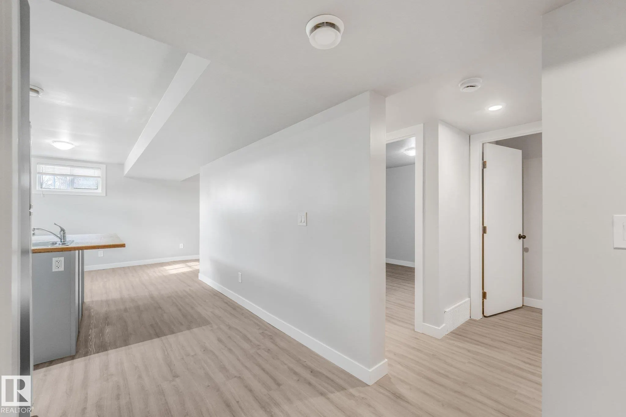 11308 129 Avenue