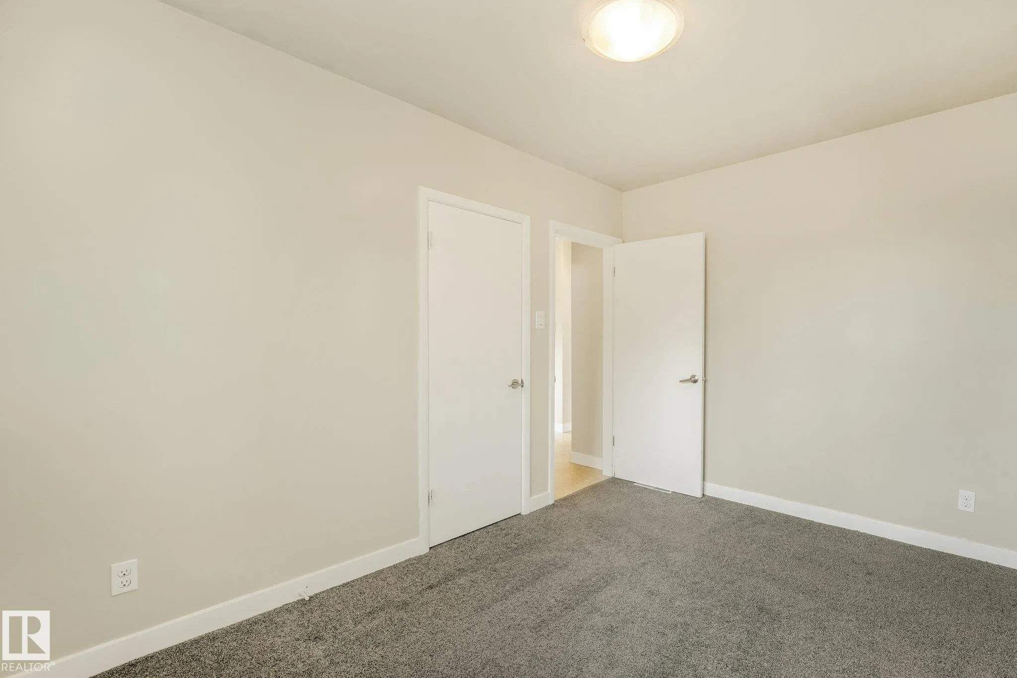 11308 129 Avenue