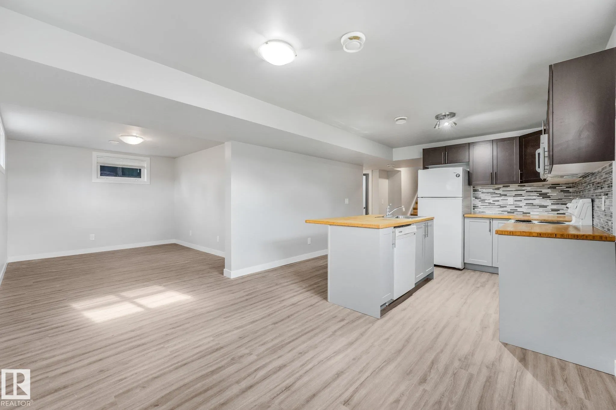 11308 129 Avenue