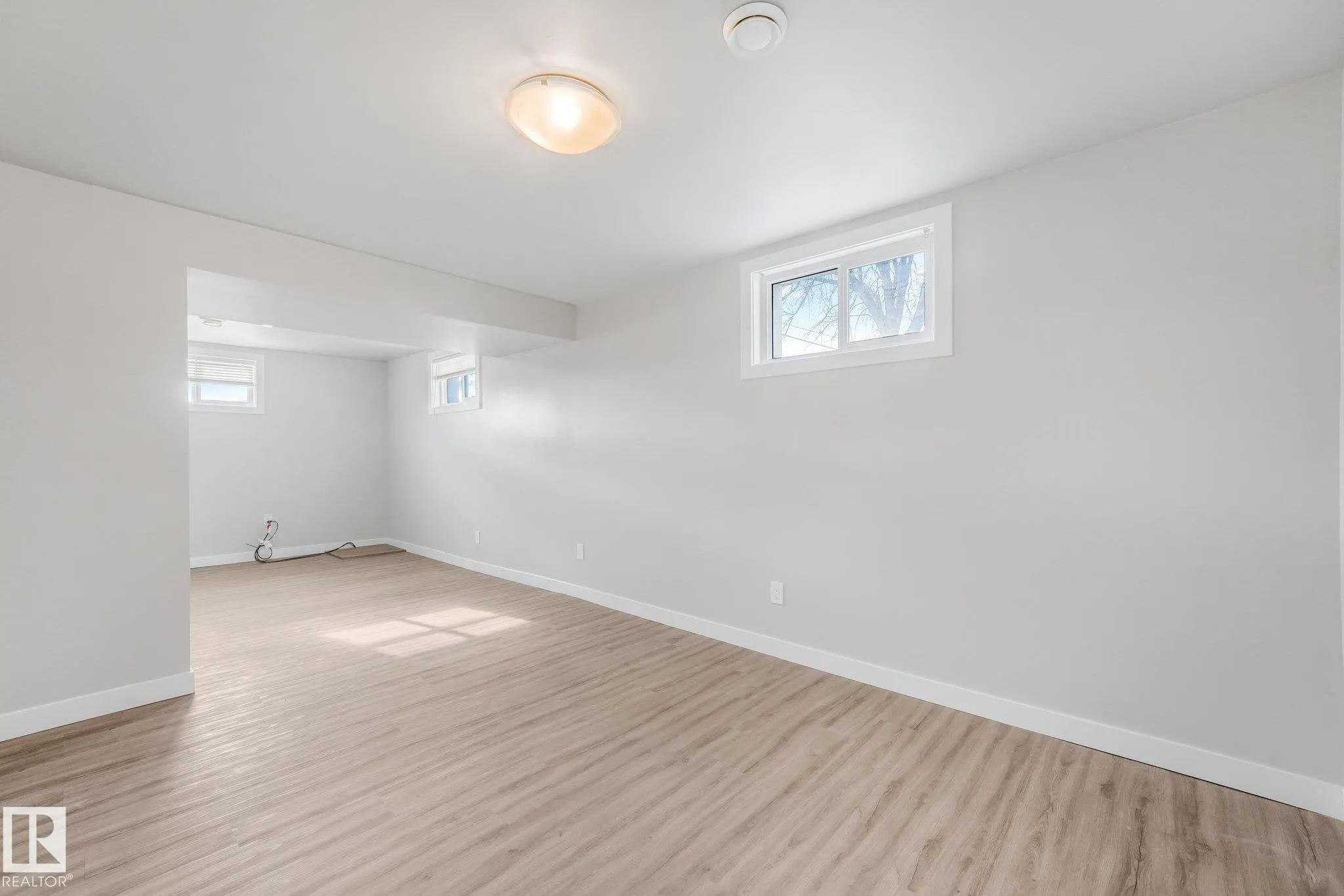 11308 129 Avenue