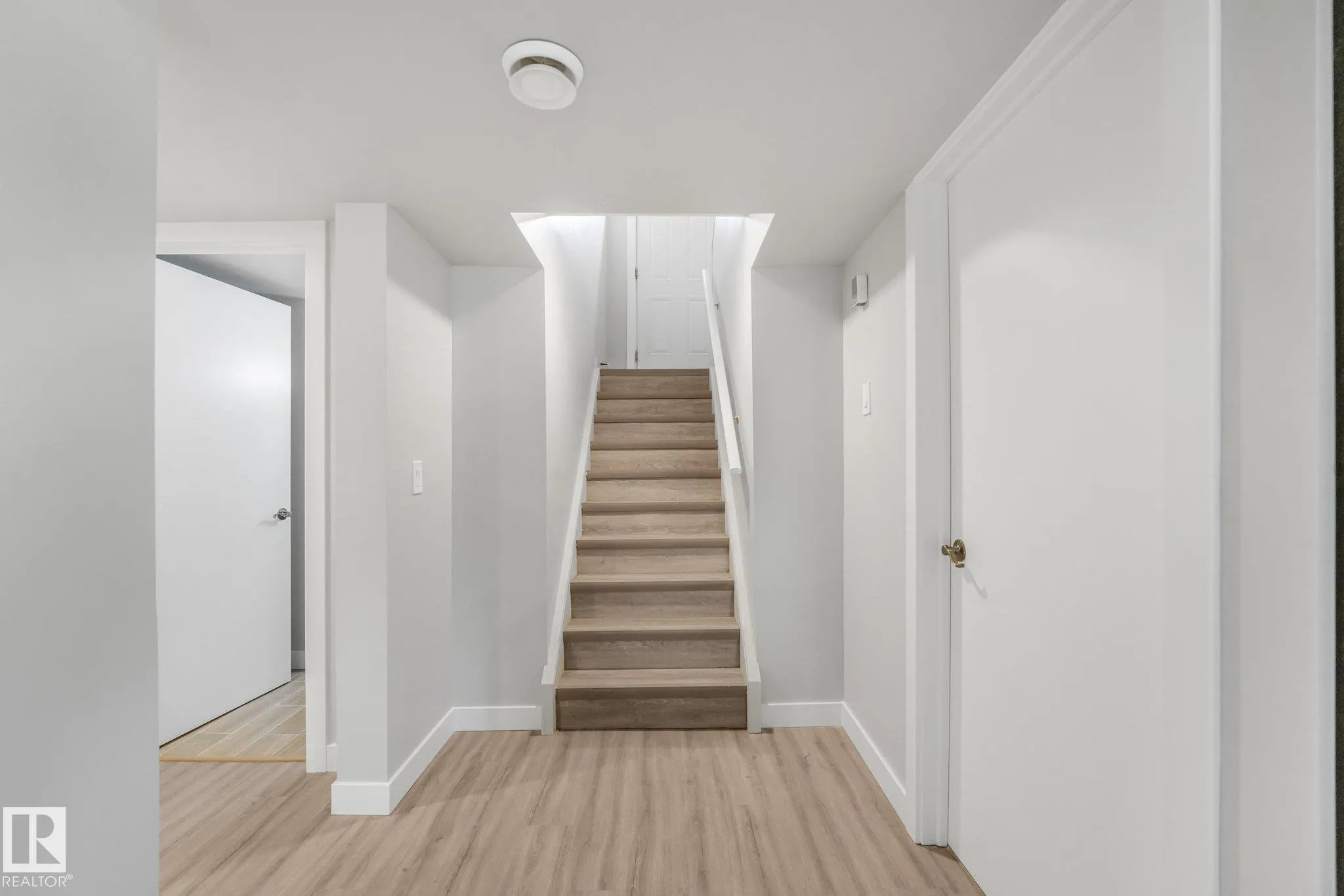 11308 129 Avenue