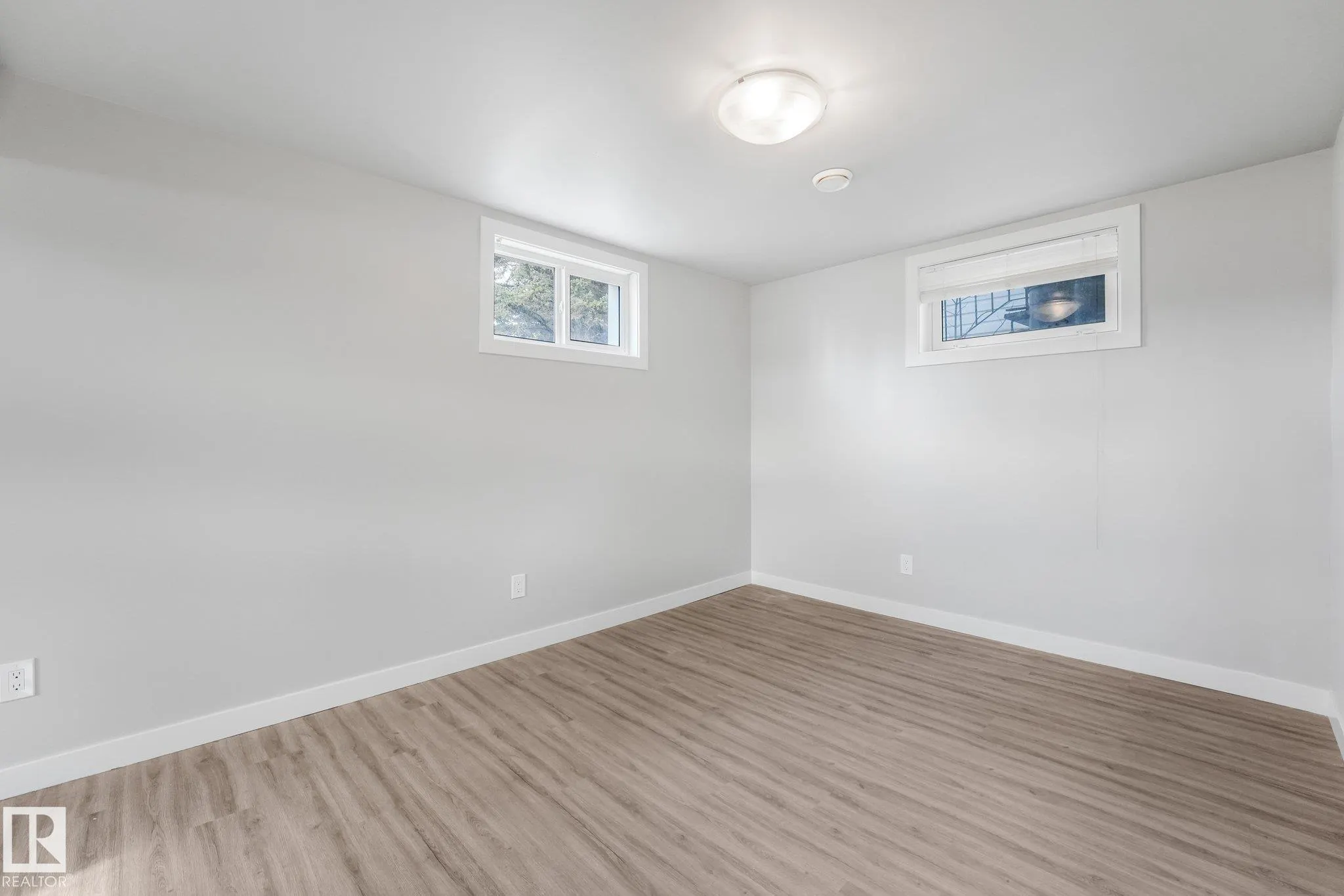 11308 129 Avenue