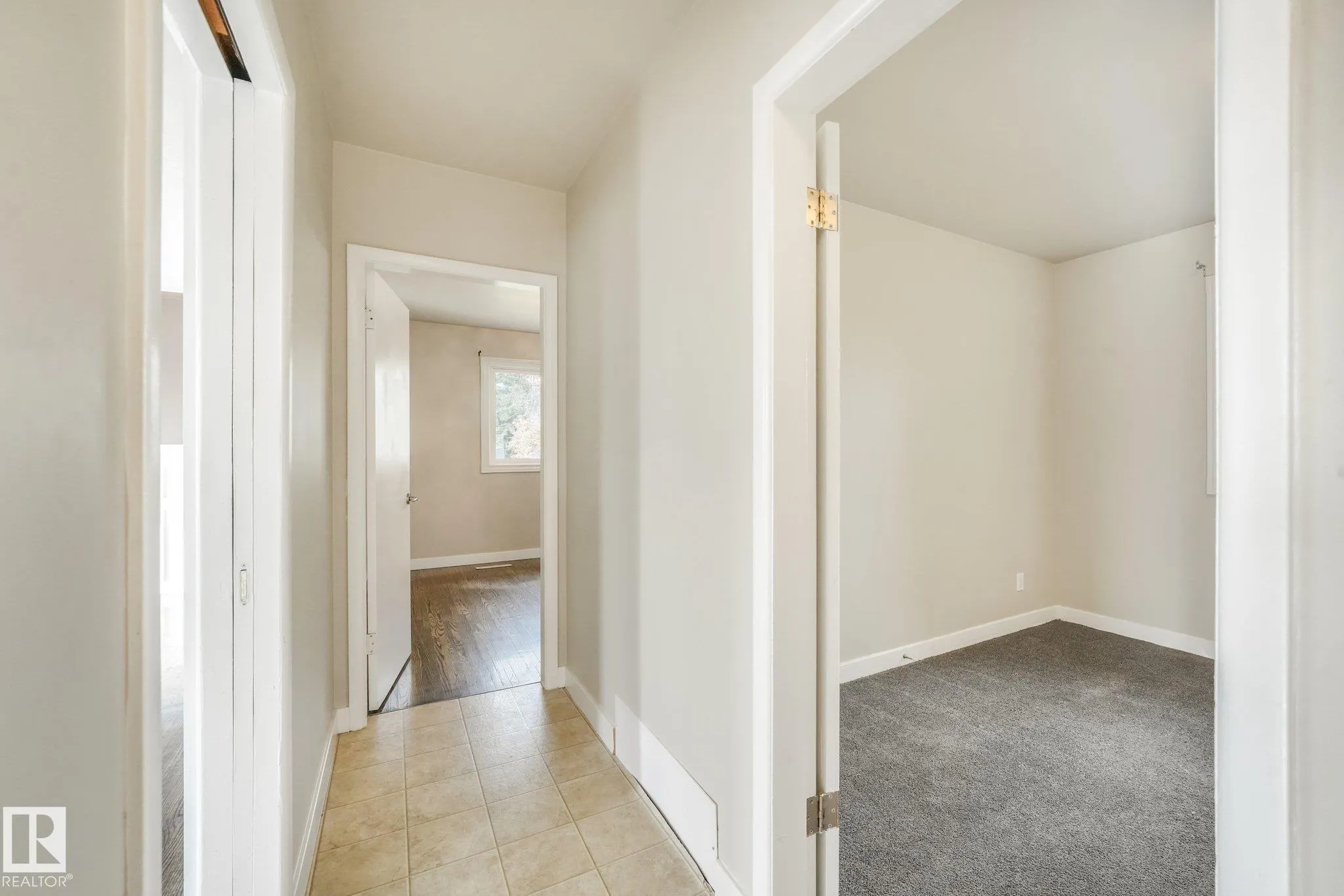 11308 129 Avenue