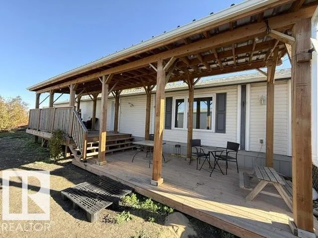 1234 Lake Vista Crescent