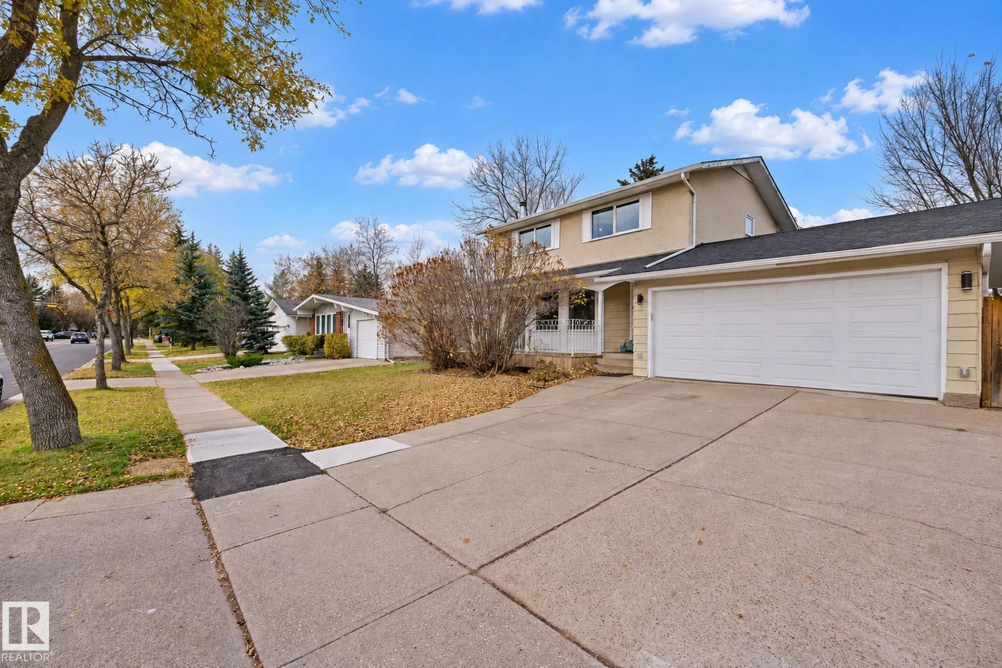 9 AKINS Drive
