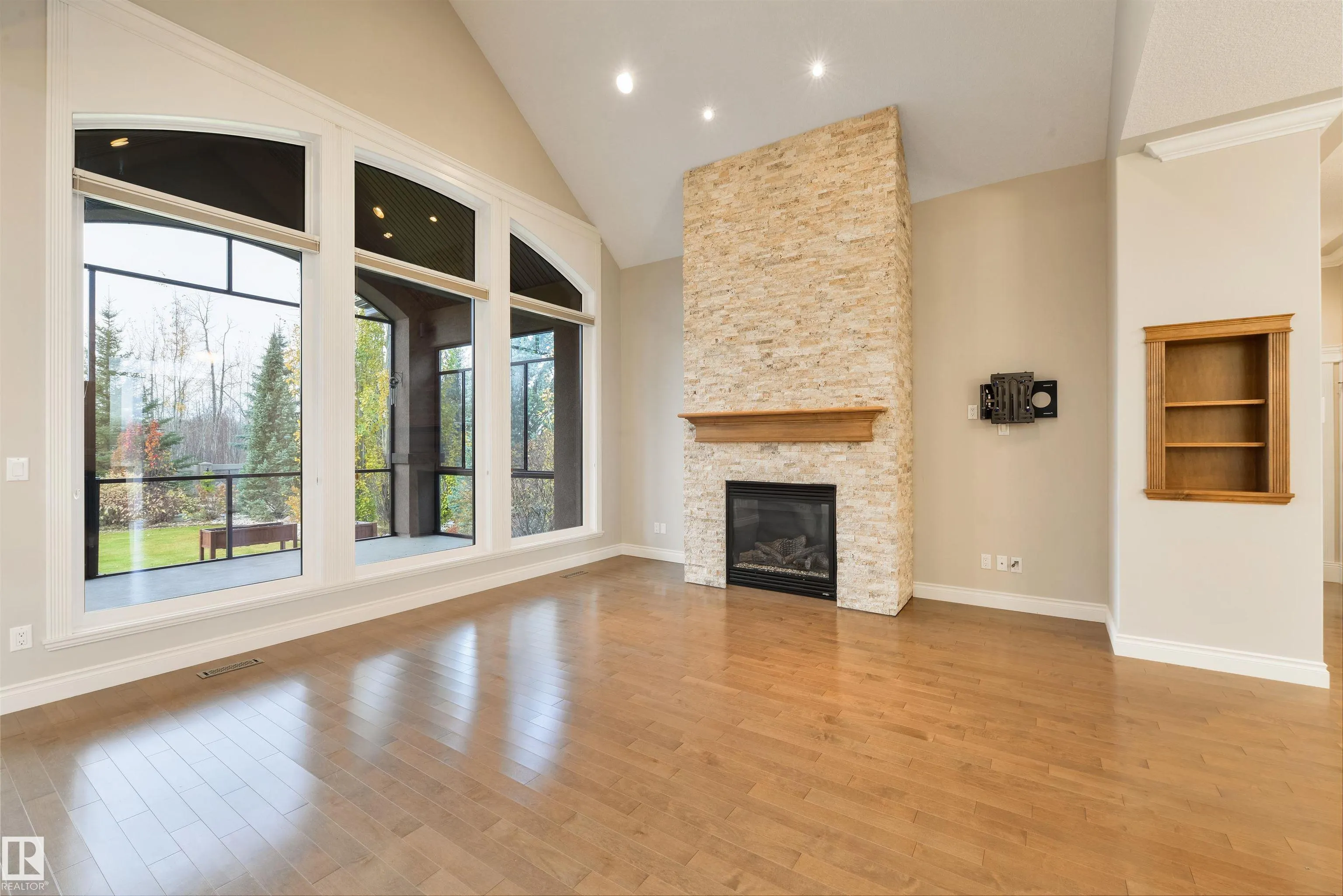 53521 RGE ROAD 272