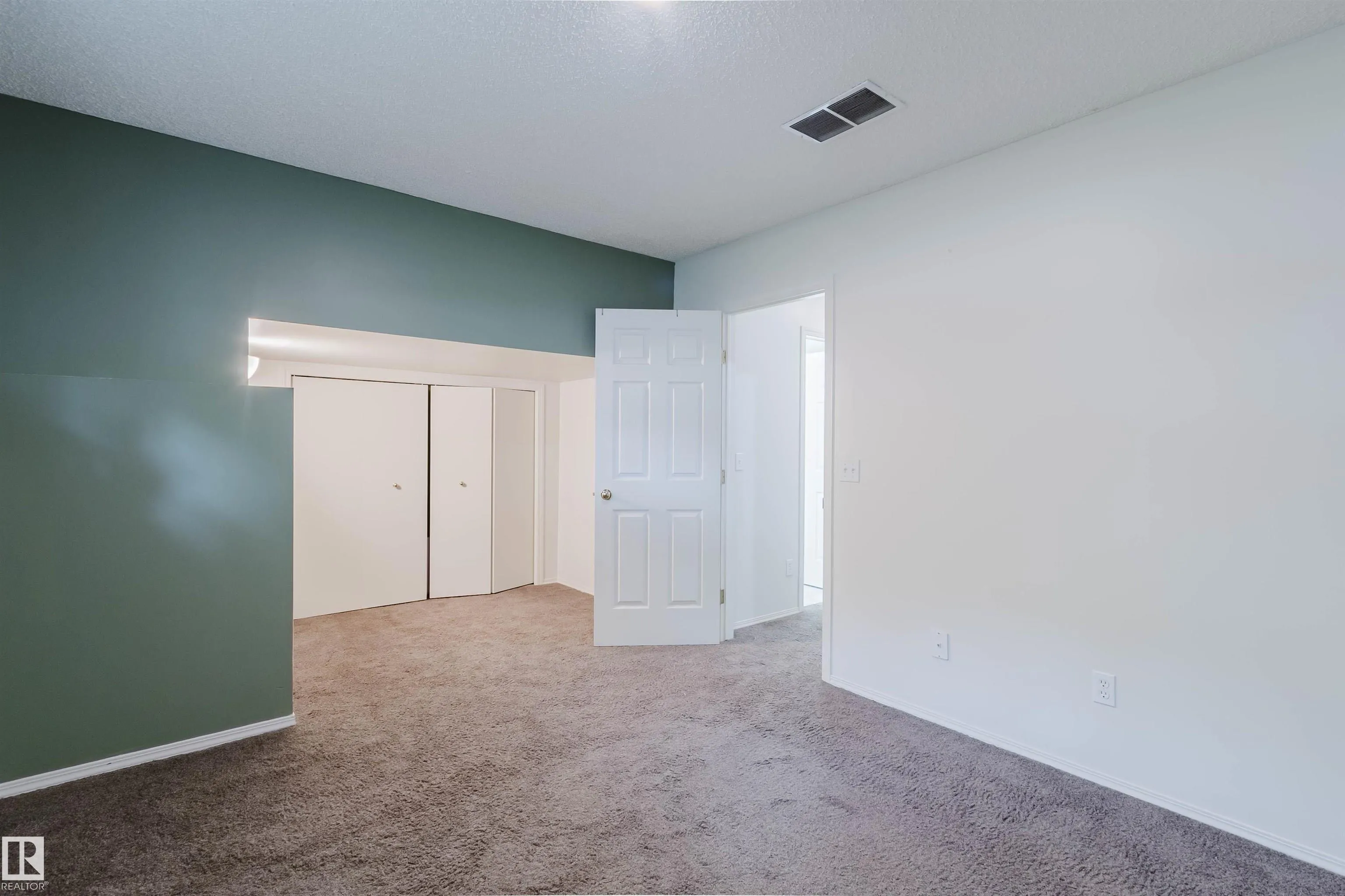 1694 TOMPKINS Wynd