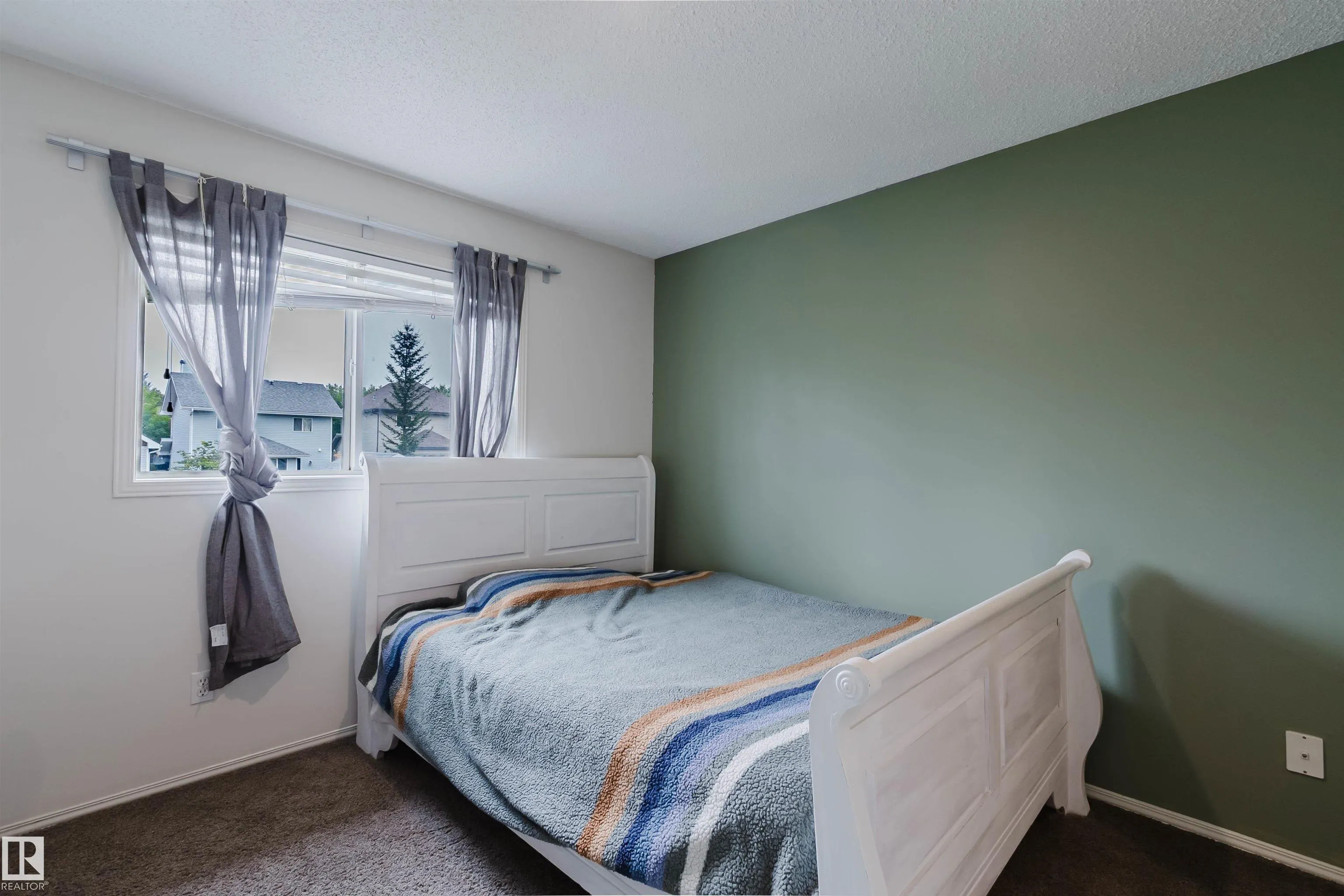 1694 TOMPKINS Wynd