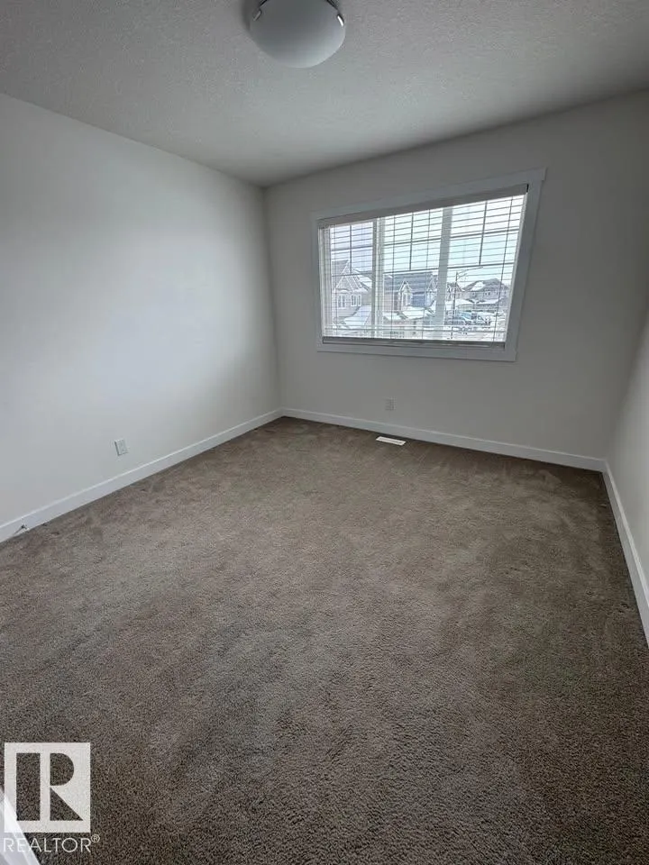 938 Daniels Loop