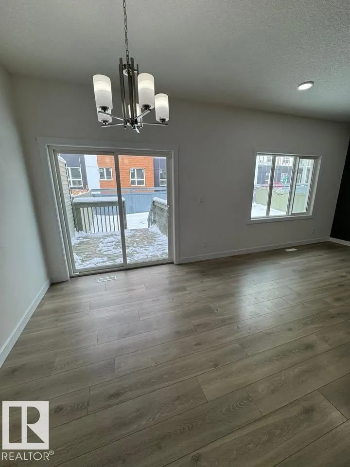 938 Daniels Loop