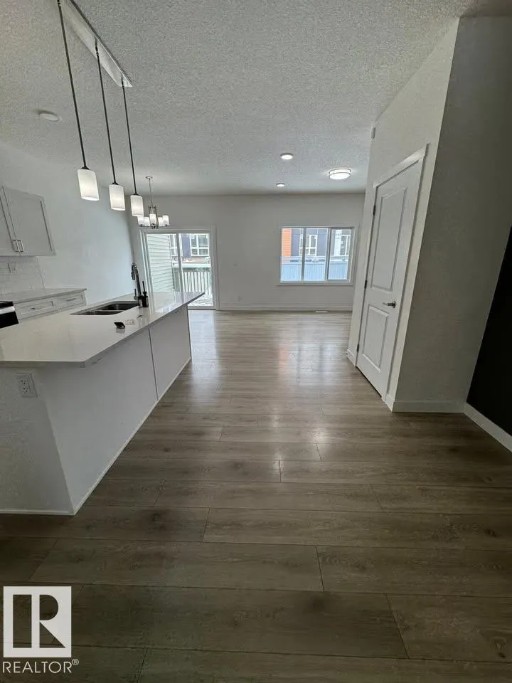 938 Daniels Loop