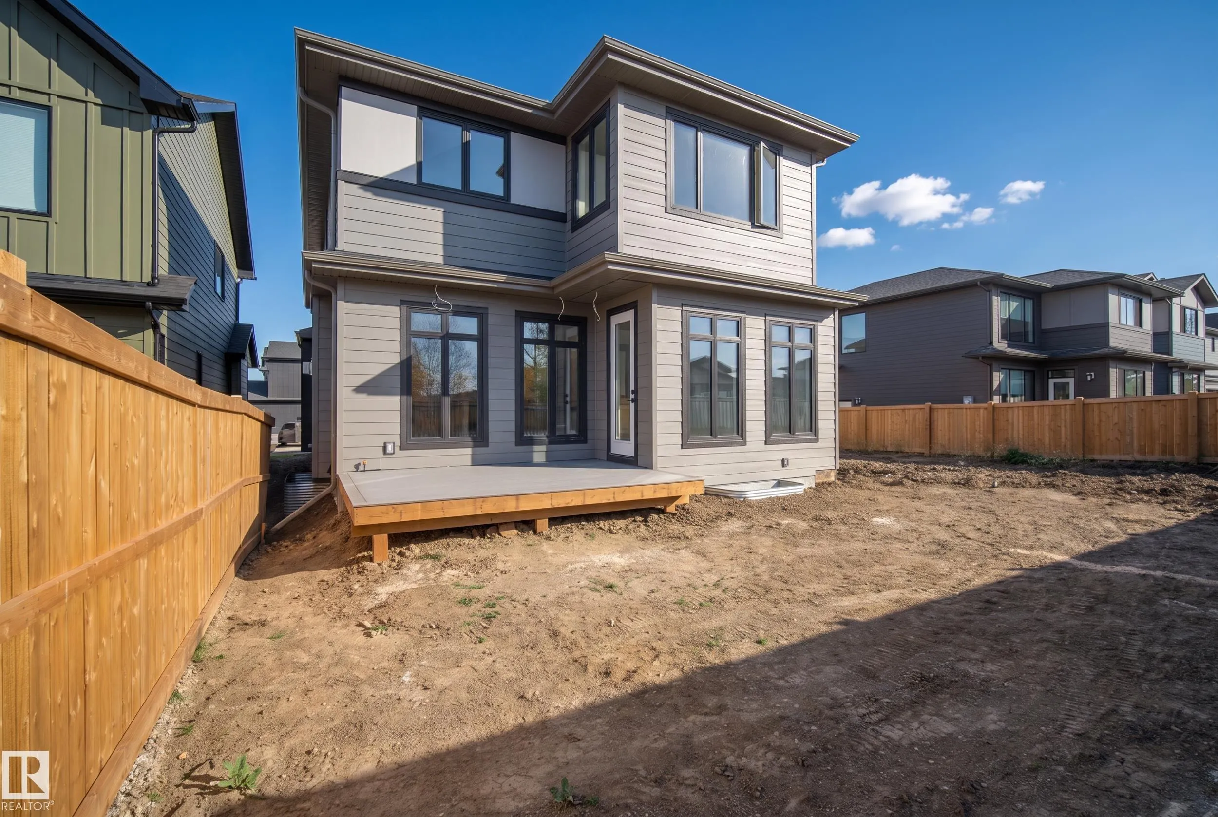 87 NEWBURY Circle