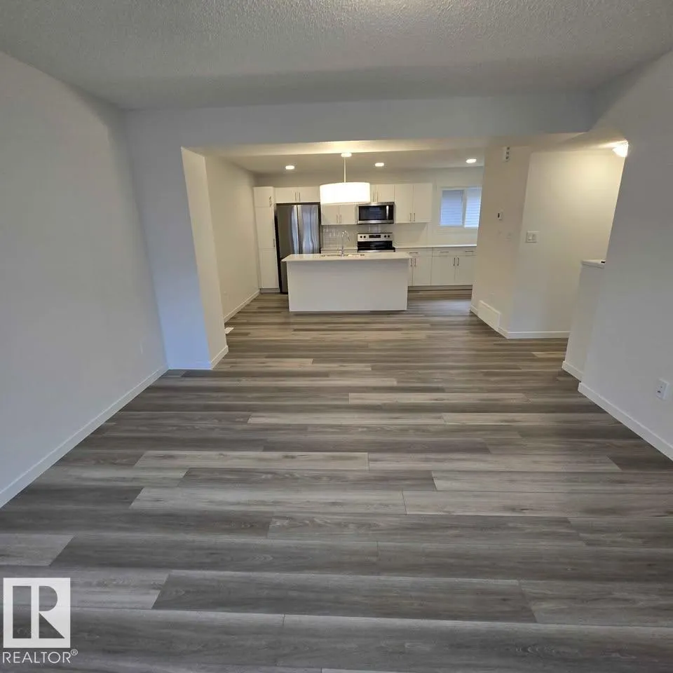 1530 Tamarack Blvd NW