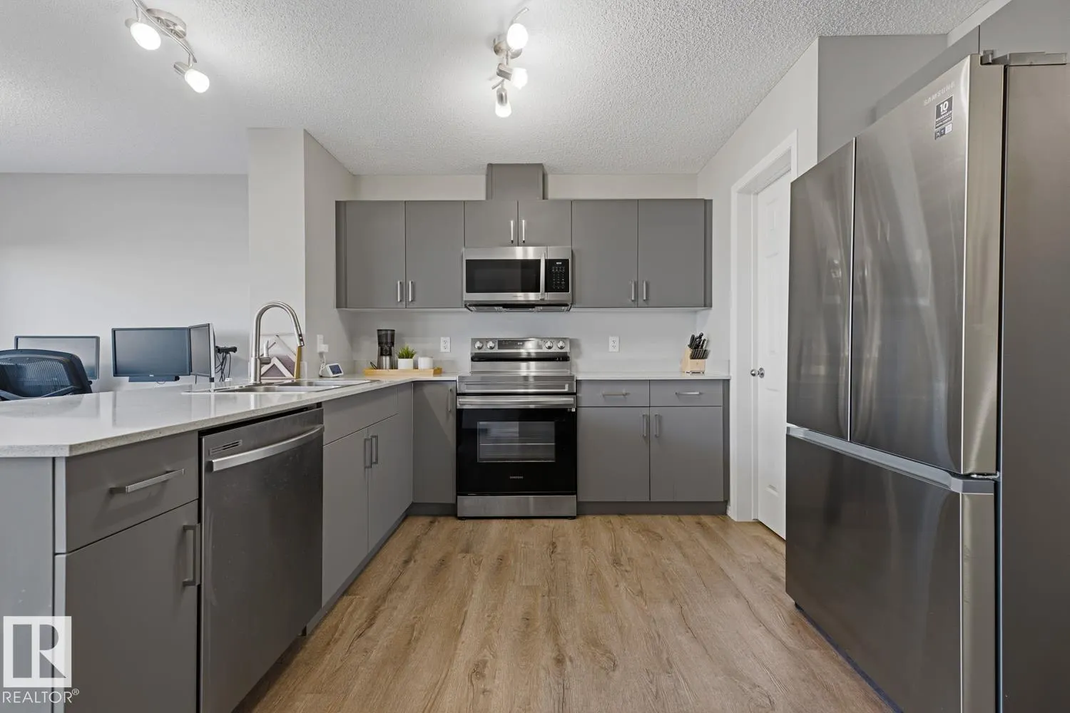 9324 COOPER Bend