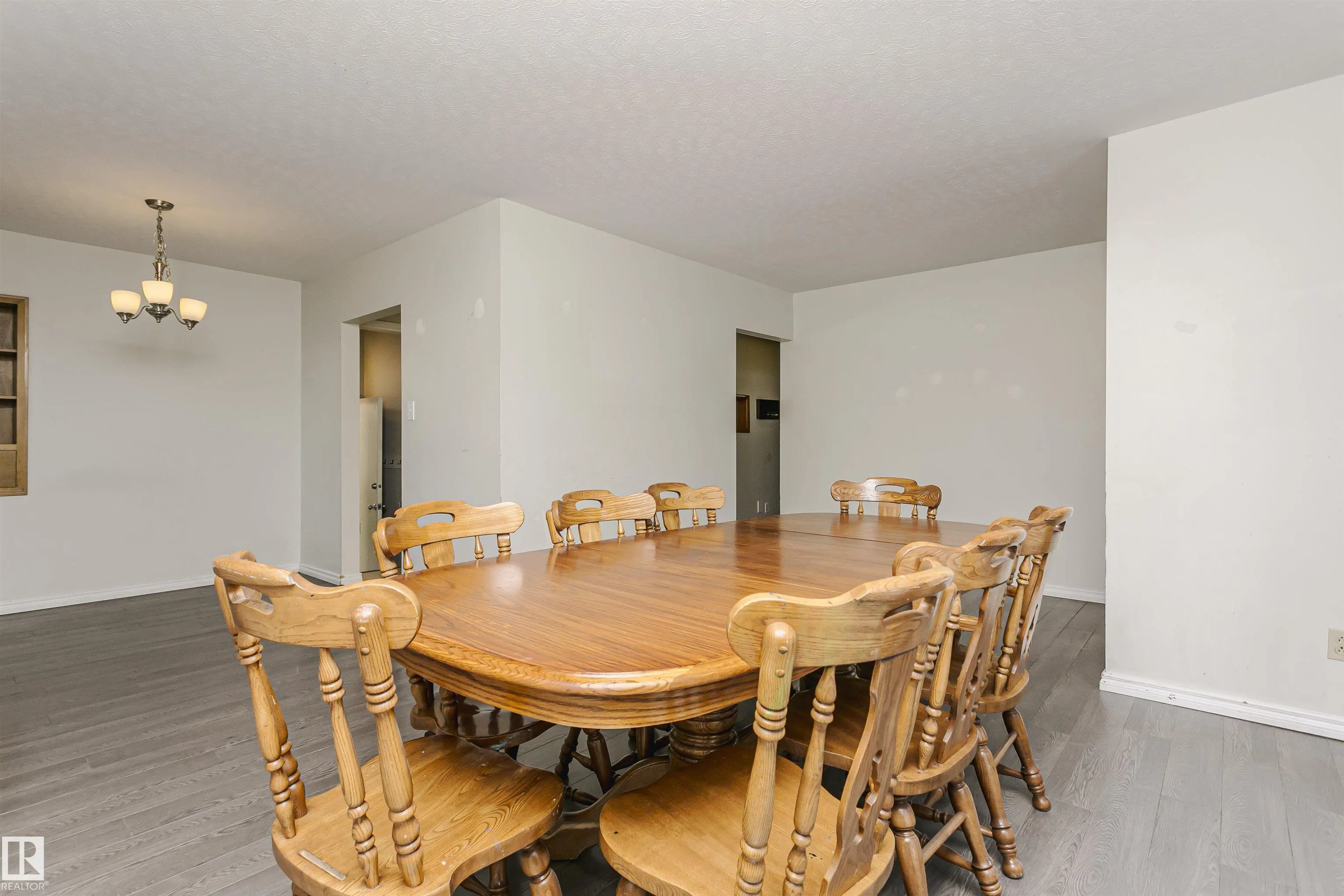 7 SHERIDAN Drive