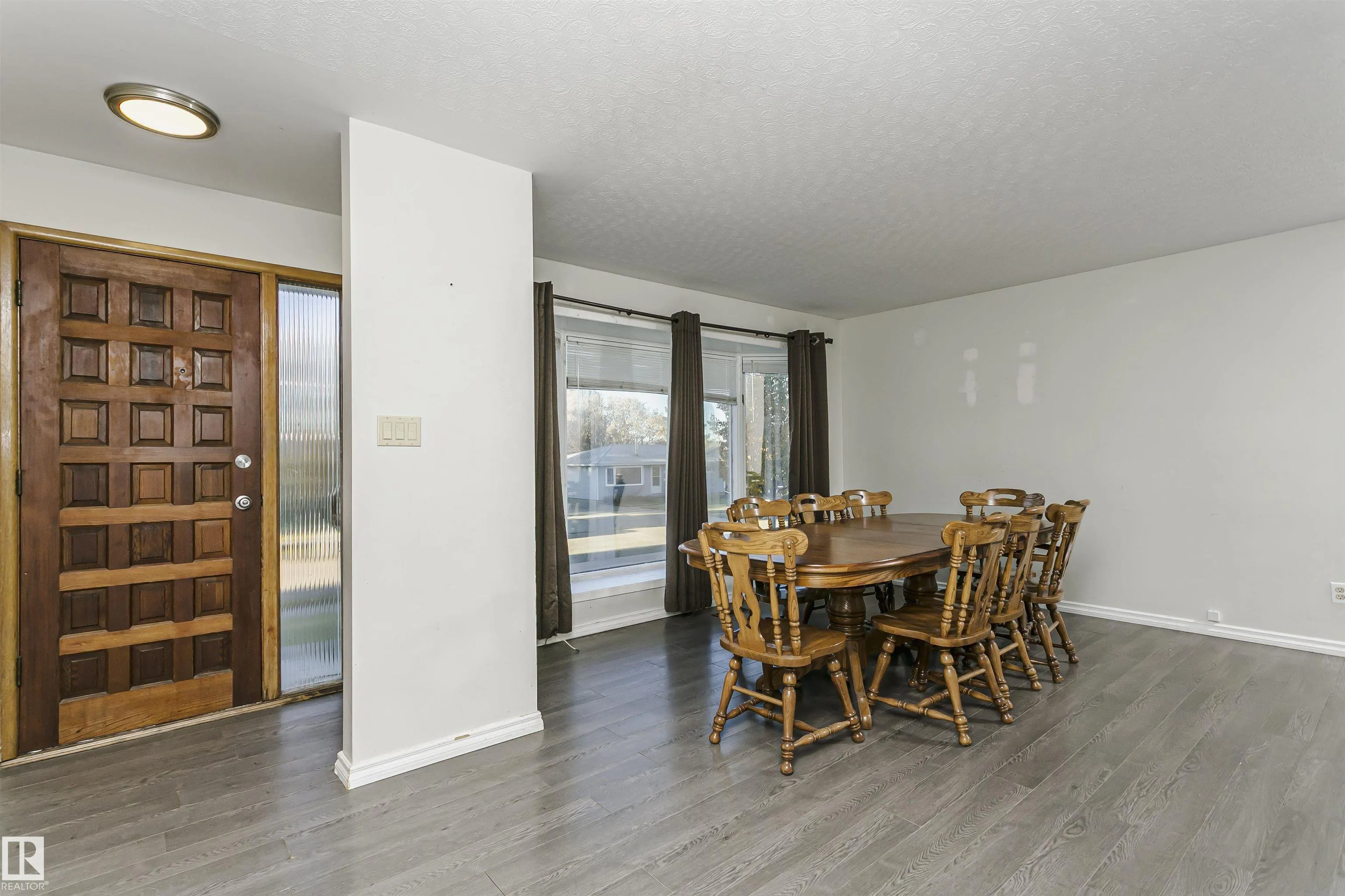 7 SHERIDAN Drive