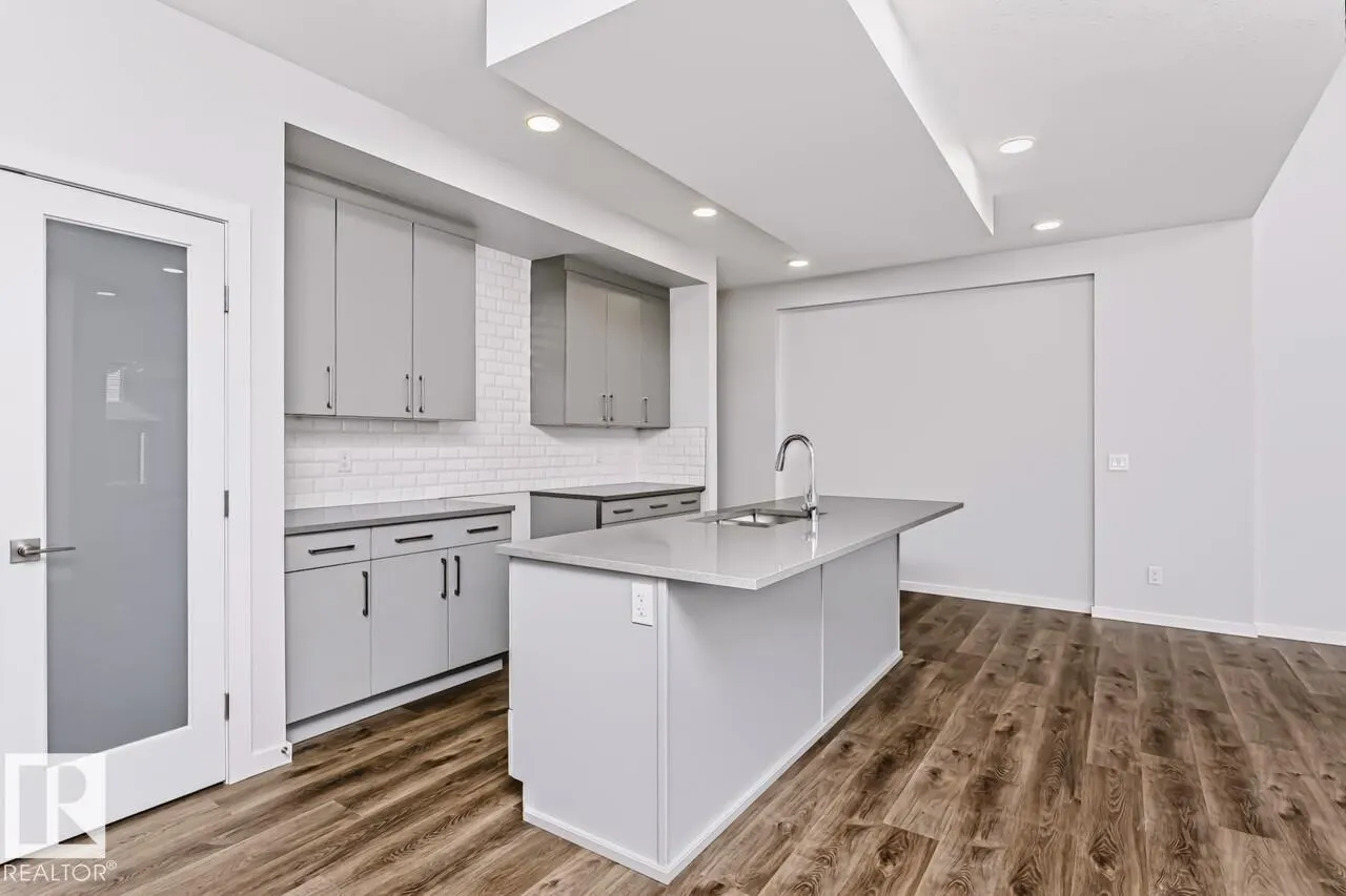 46 Chartres Close