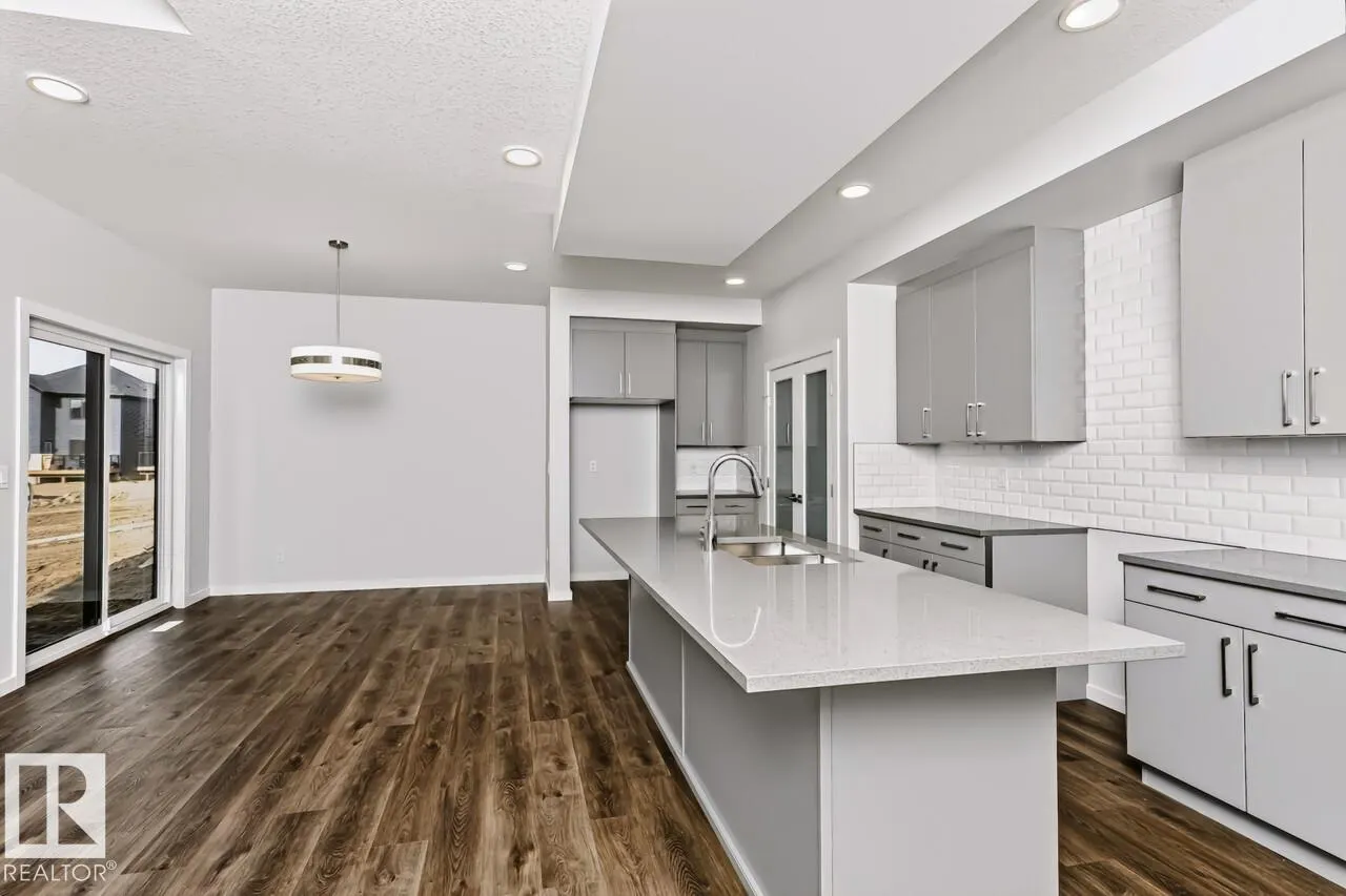 46 Chartres Close