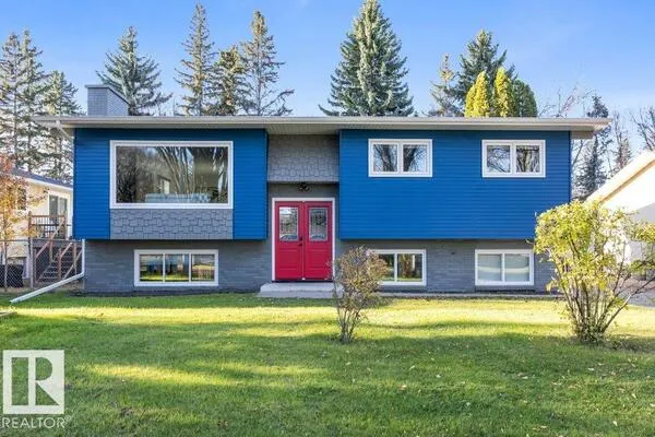 4 FLEETWOOD Crescent