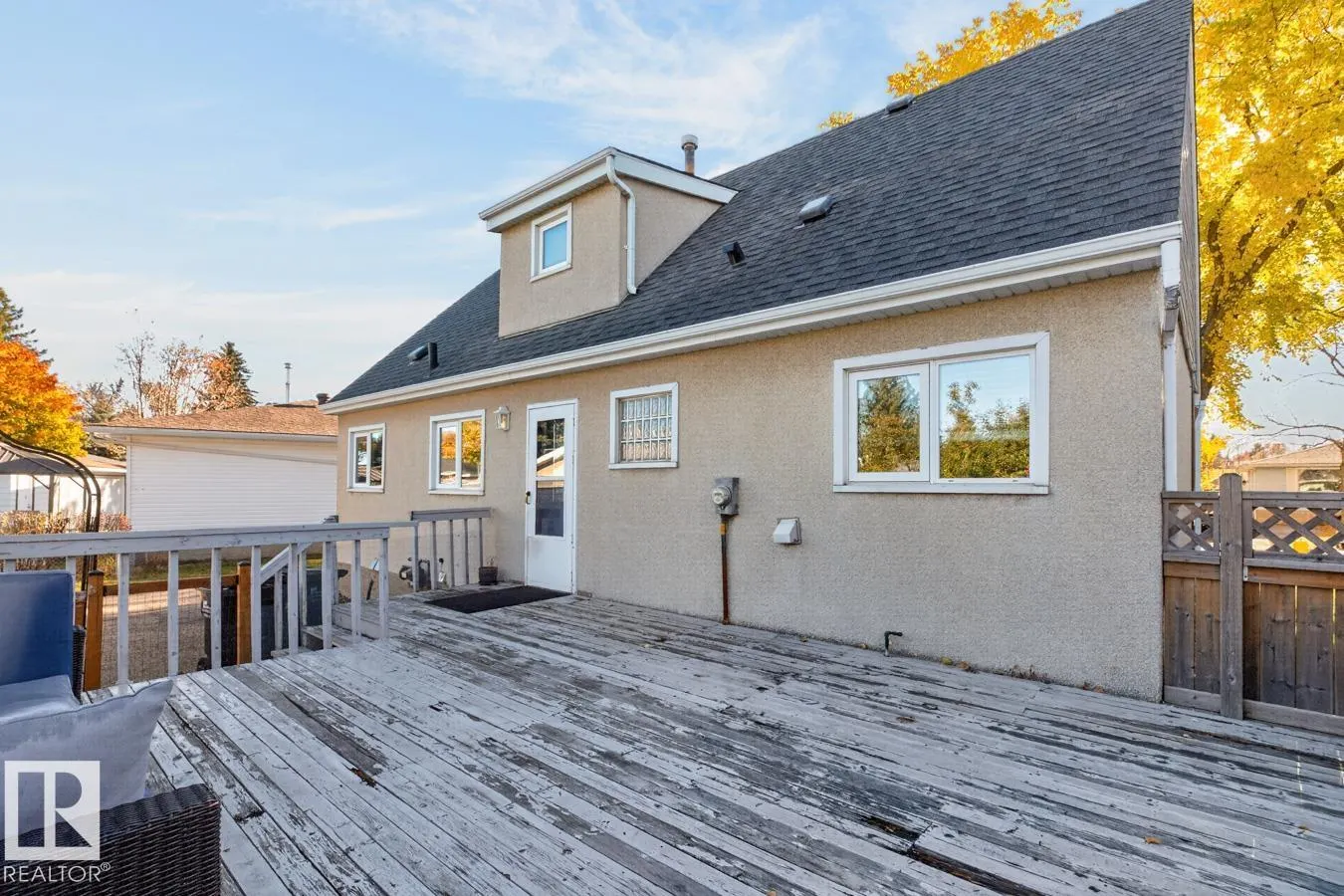 43 MORELAND Crescent