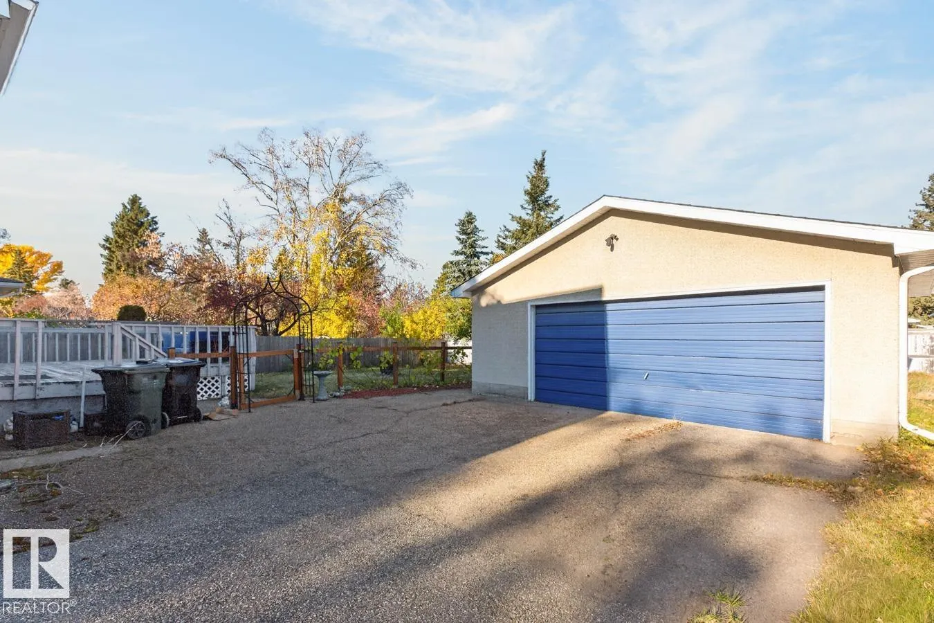 43 MORELAND Crescent