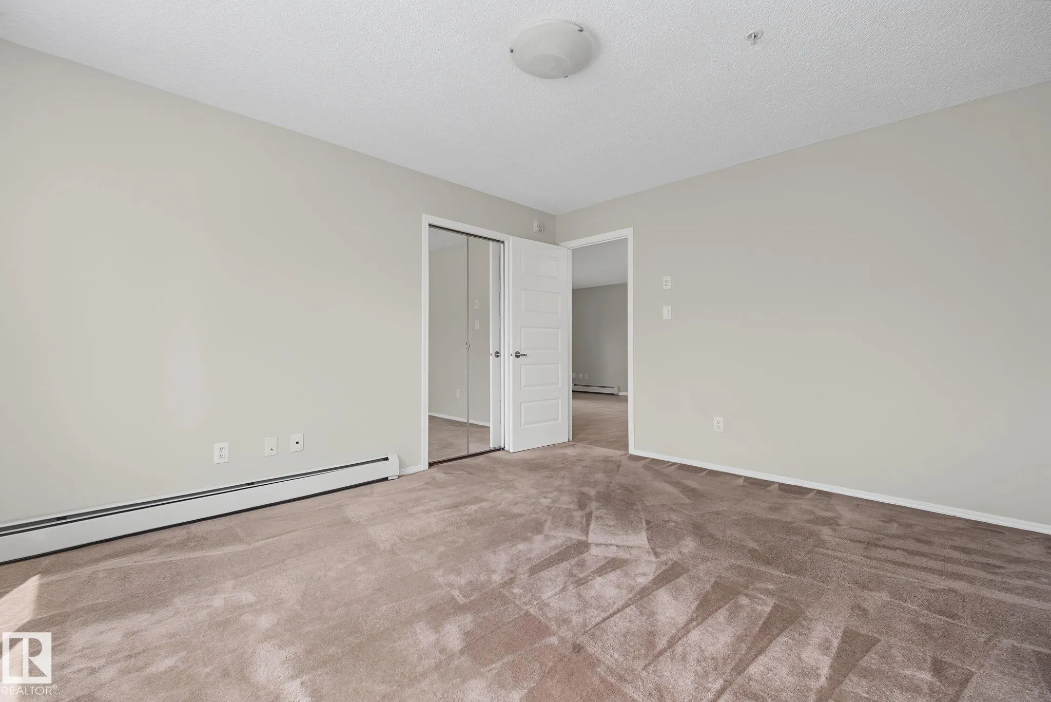 646 MCALLISTER Loop
