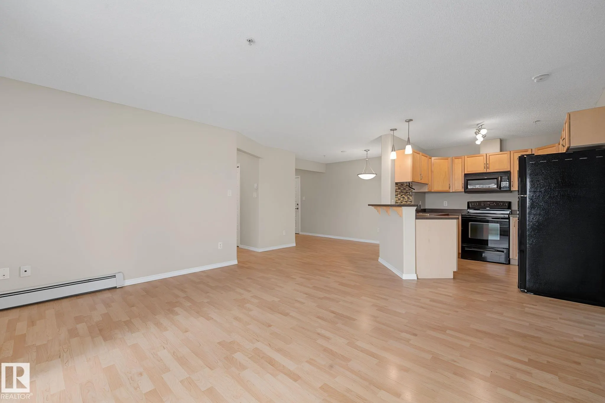 646 MCALLISTER Loop