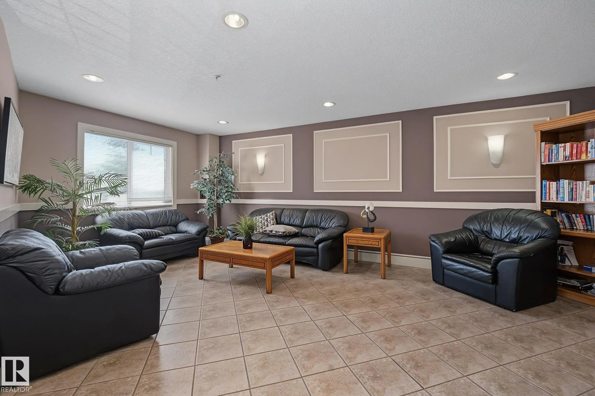 646 MCALLISTER Loop