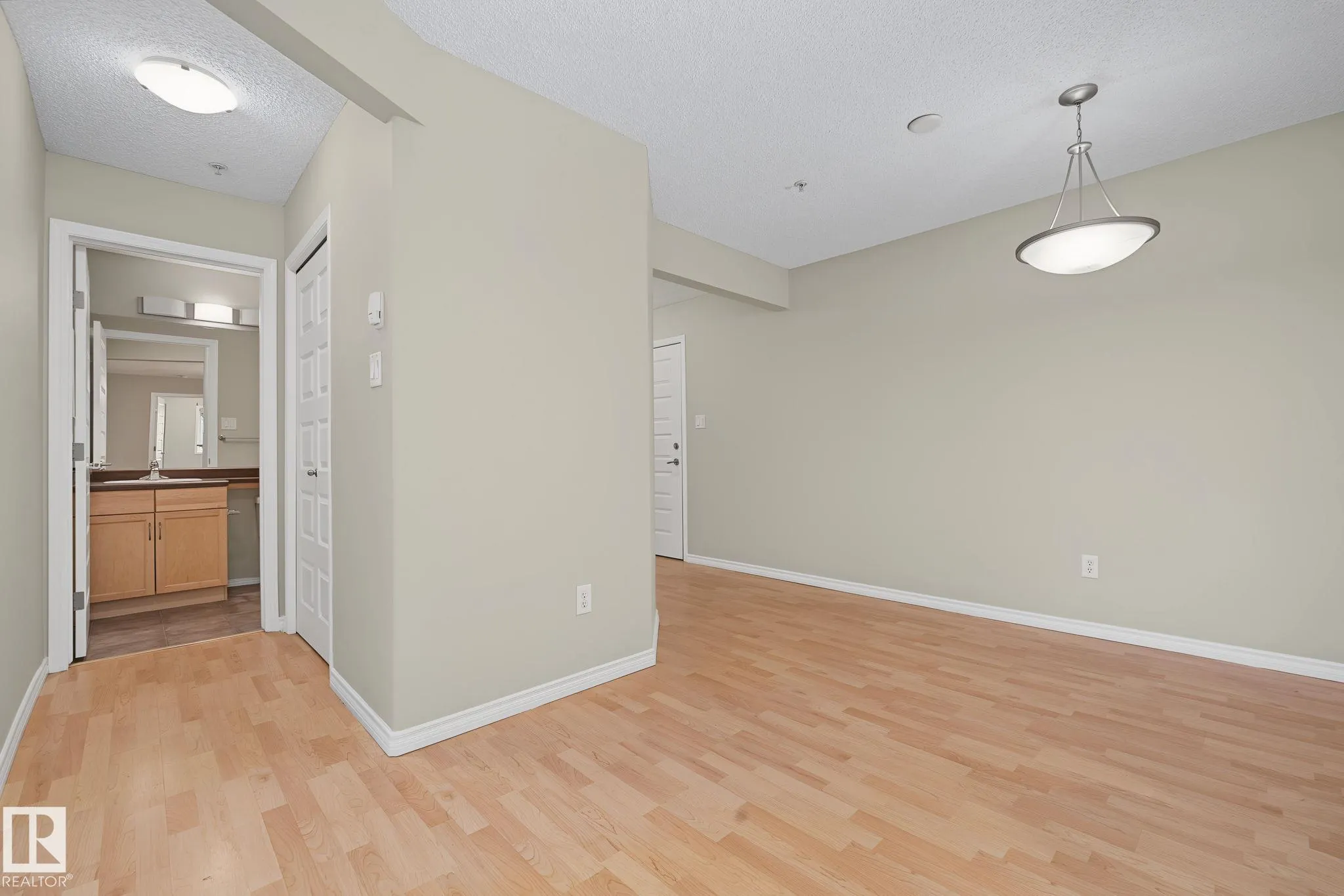 646 MCALLISTER Loop