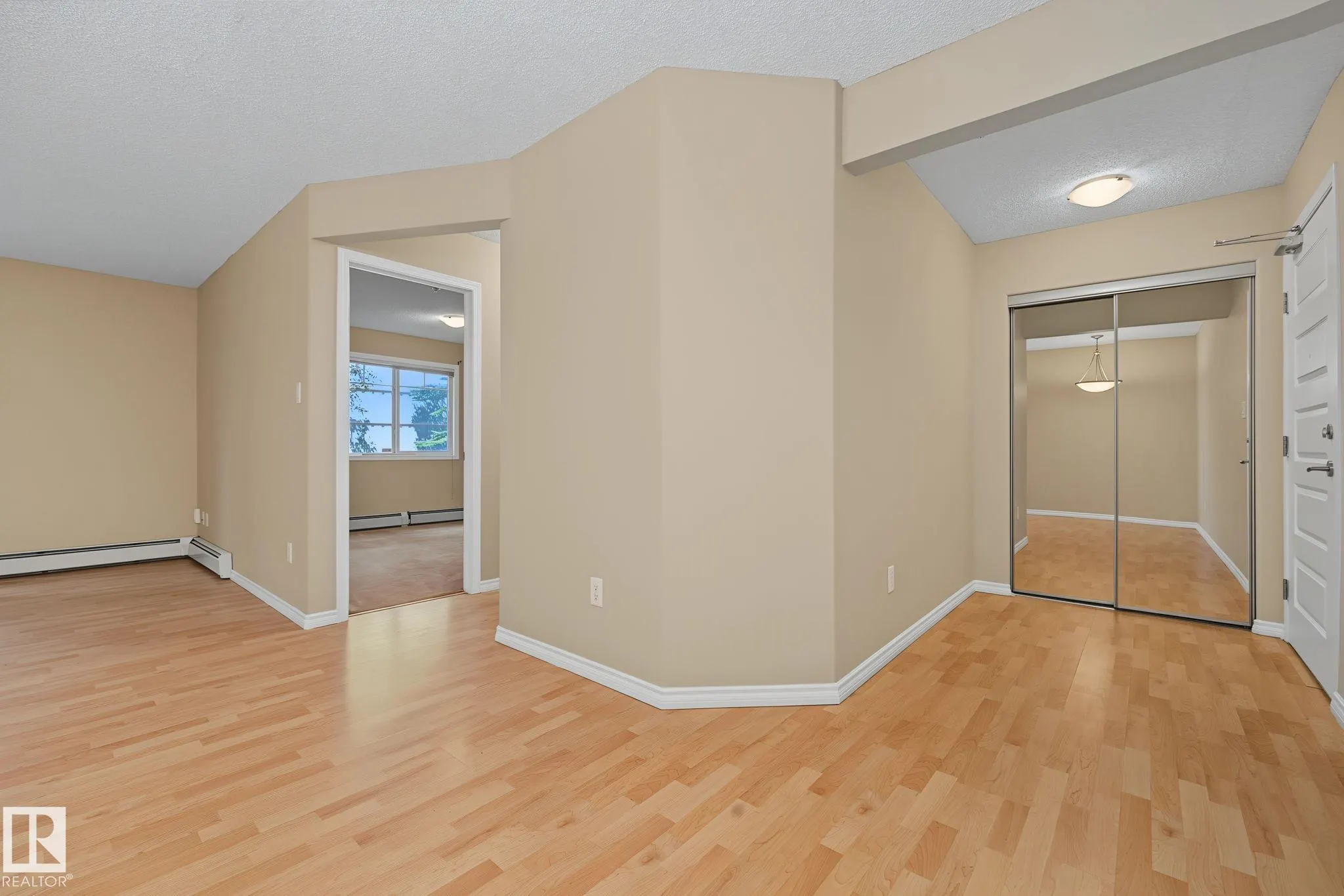 646 MCALLISTER Loop
