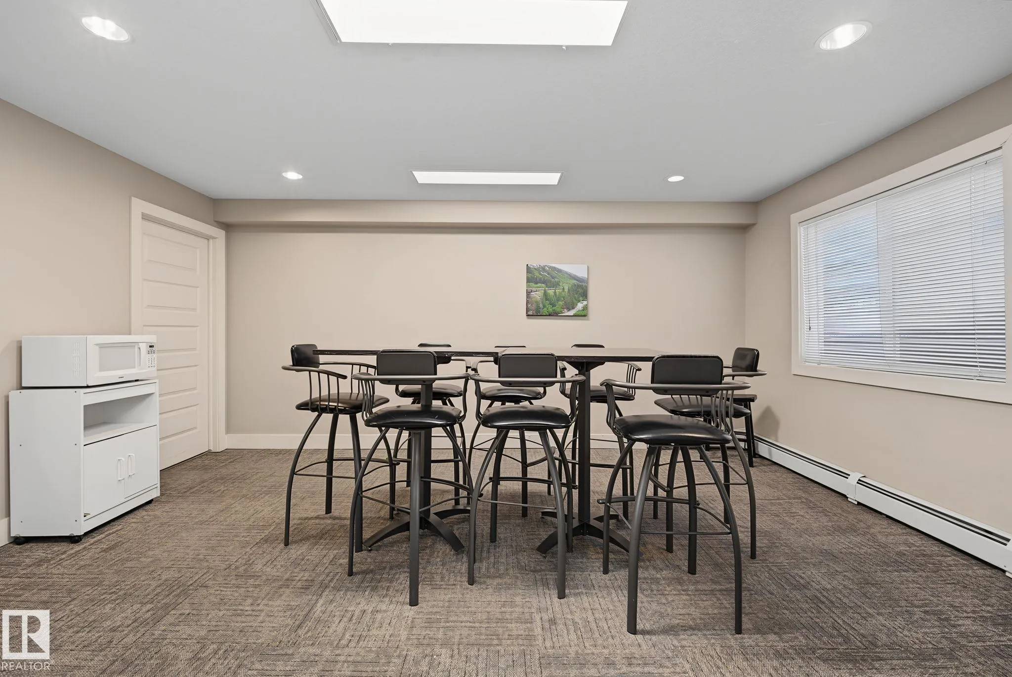 646 MCALLISTER Loop