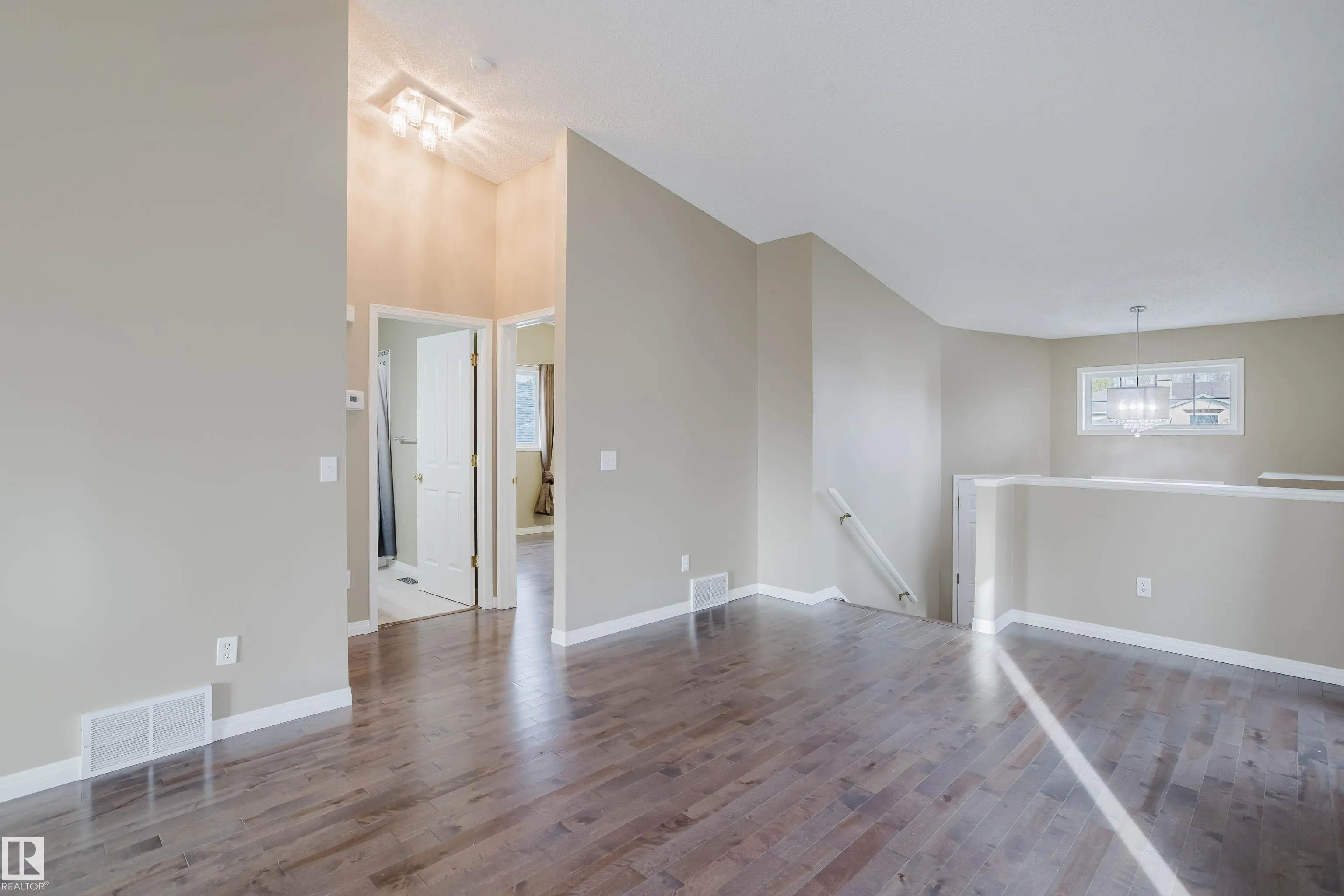 75 LANDSDOWNE Drive