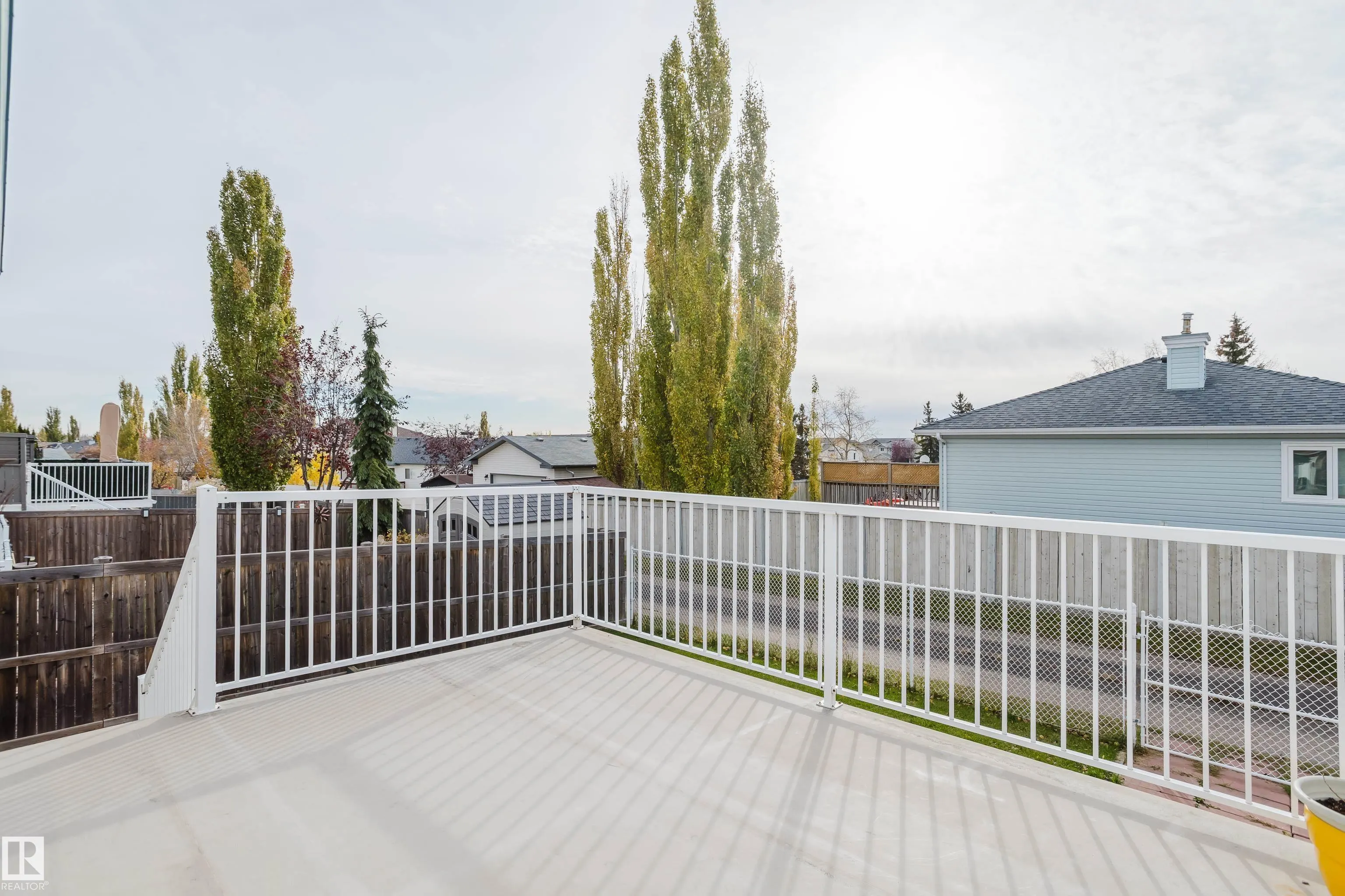 75 LANDSDOWNE Drive