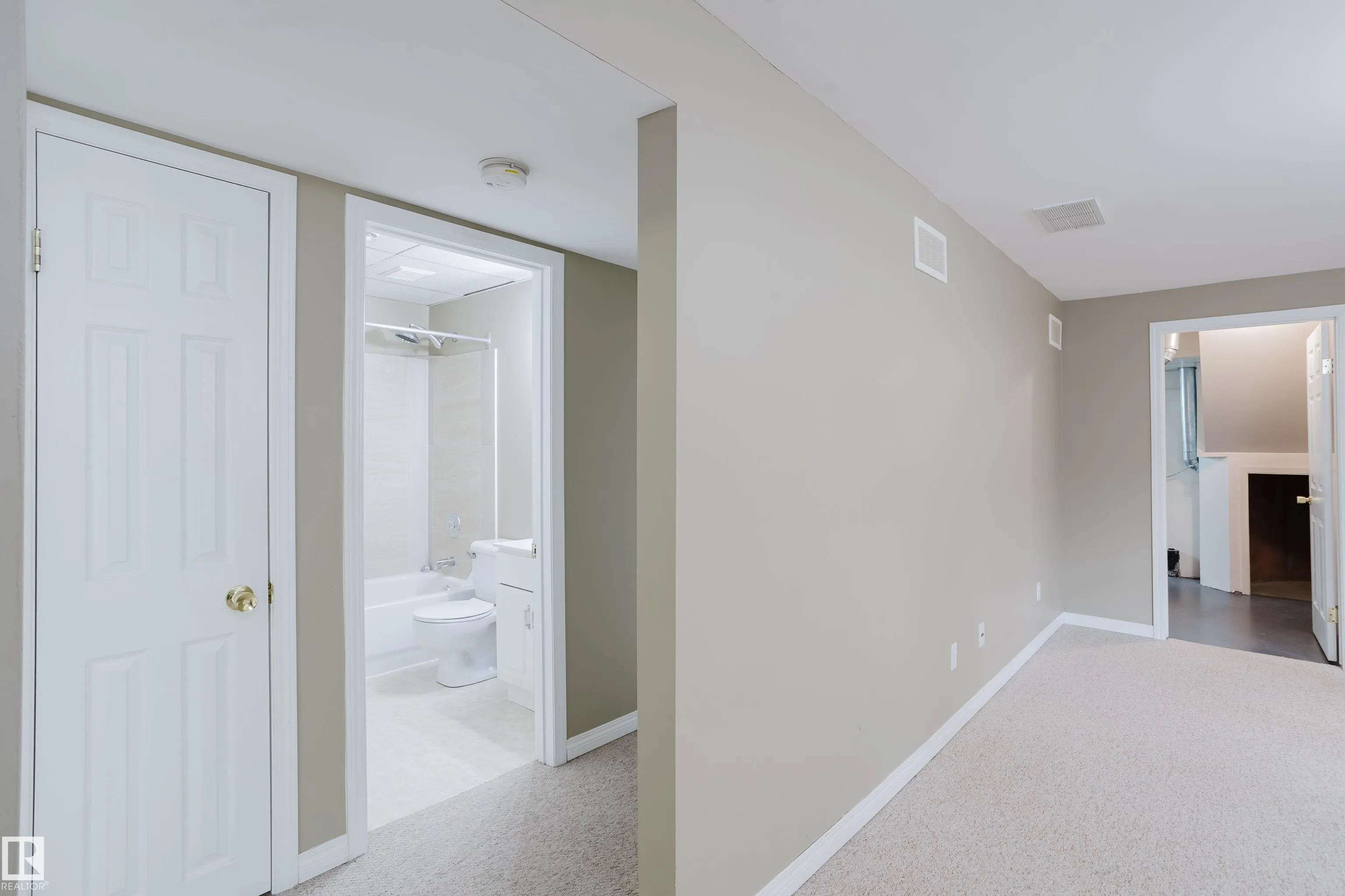 75 LANDSDOWNE Drive