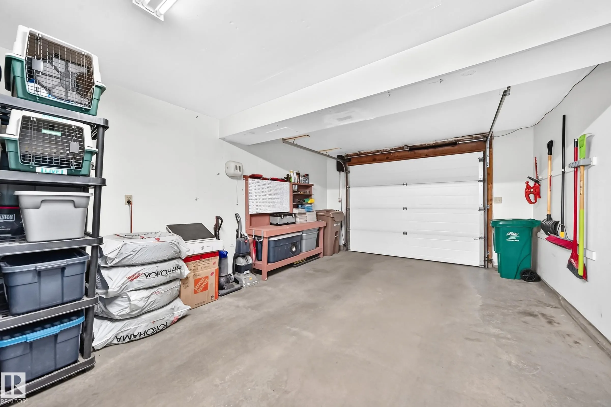 53 GLAEWYN Estates